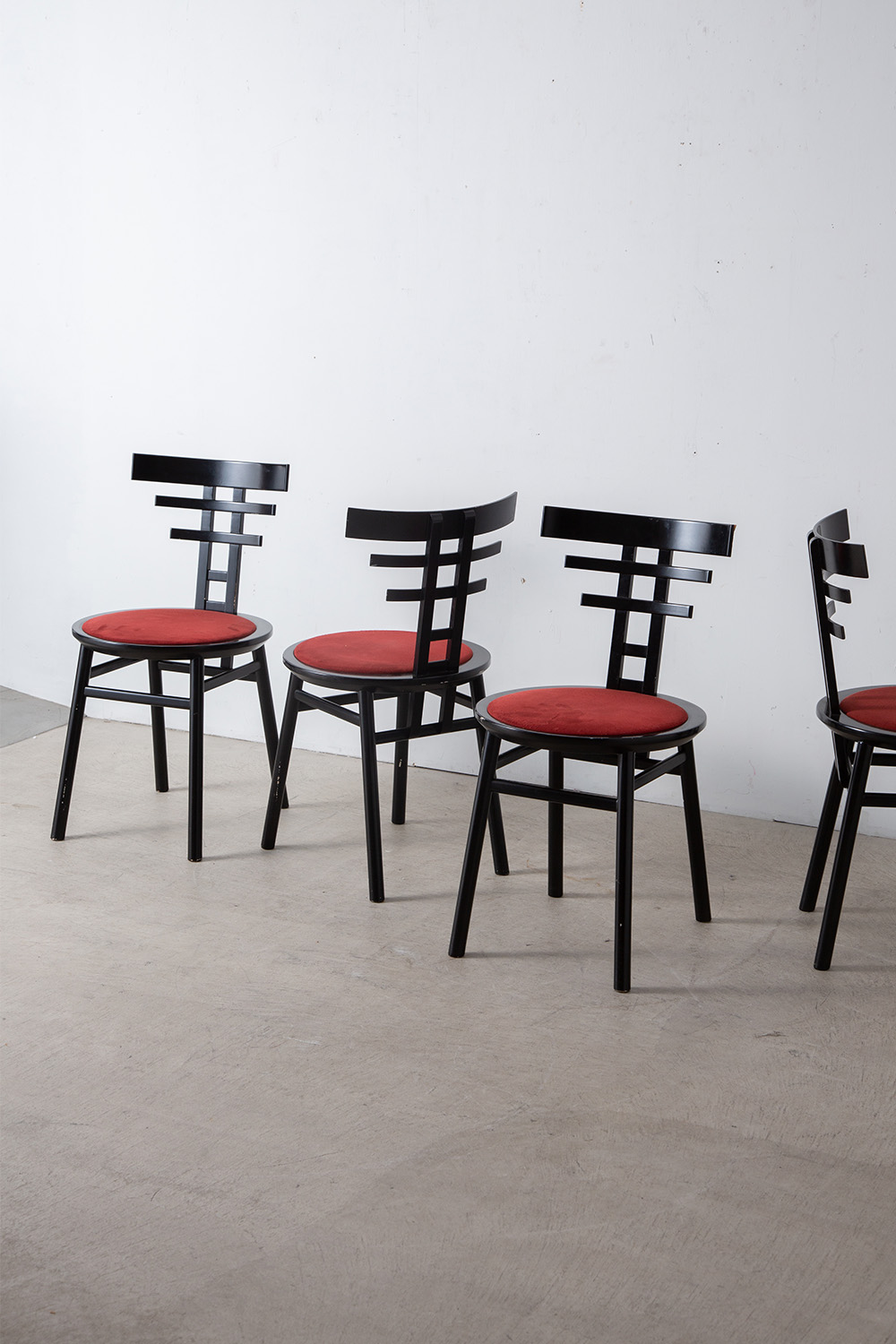 ‘SARI’ Chair by De Pas , D’Urbino and  Lomazzi for Sormani in Black and Red