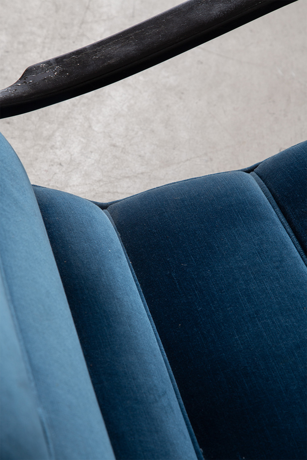 ‘Mitzi’ Chair by Ezio Longhi for Elam in Wood and Blue