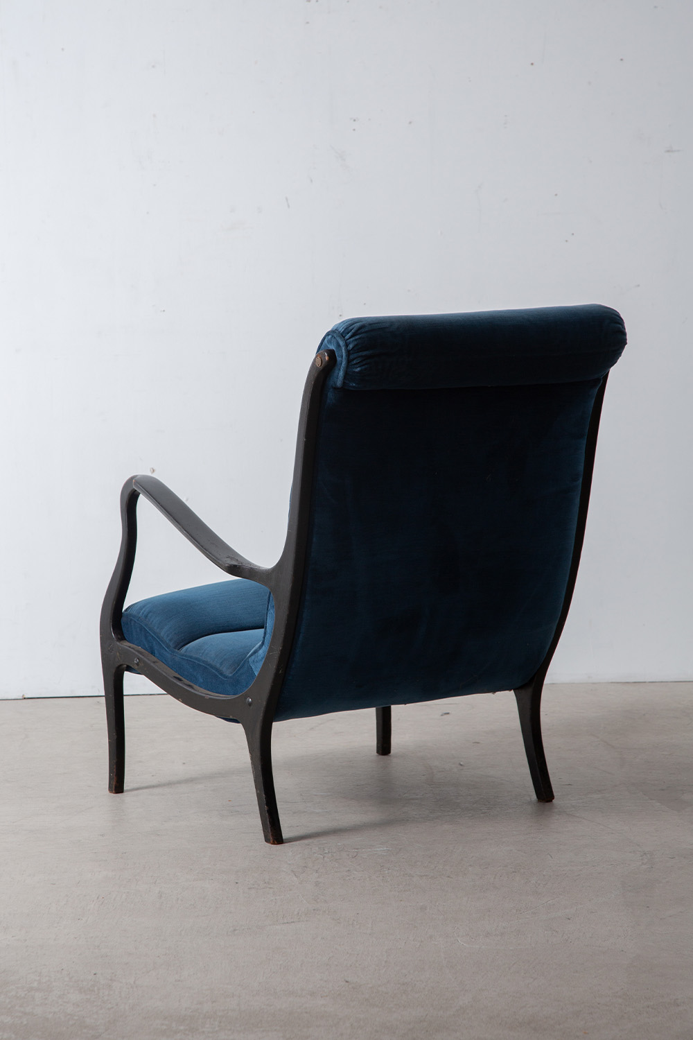 ‘Mitzi’ Chair by Ezio Longhi for Elam in Wood and Blue