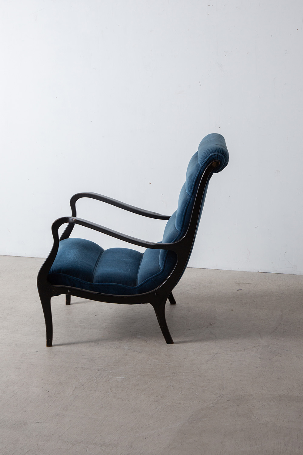 ‘Mitzi’ Chair by Ezio Longhi for Elam in Wood and Blue