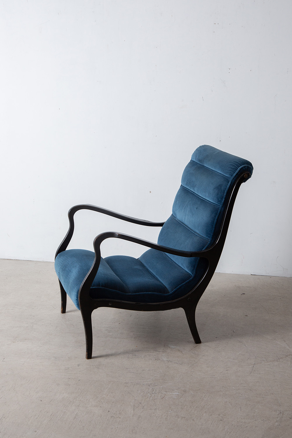 ‘Mitzi’ Chair by Ezio Longhi for Elam in Wood and Blue