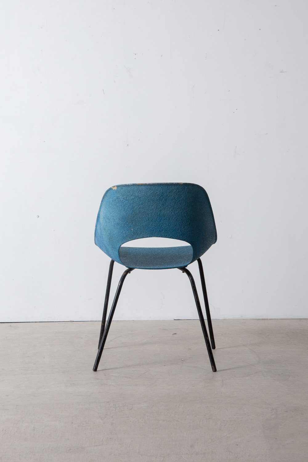 Tulip Chair by Pierre Guariche for Steiner in Bleu , FRP and Steel