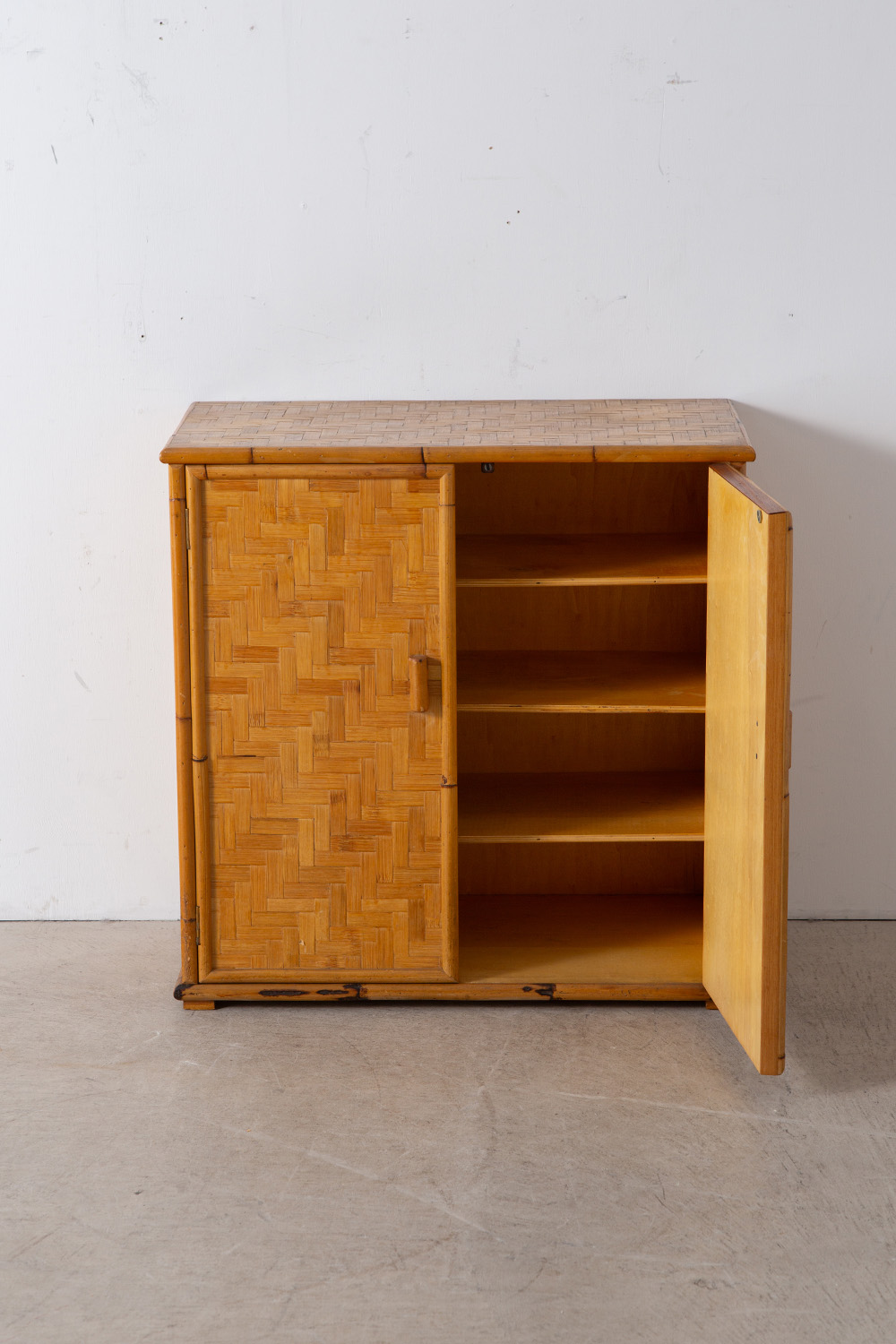 Vintage Shelf in Wood and Bamboo