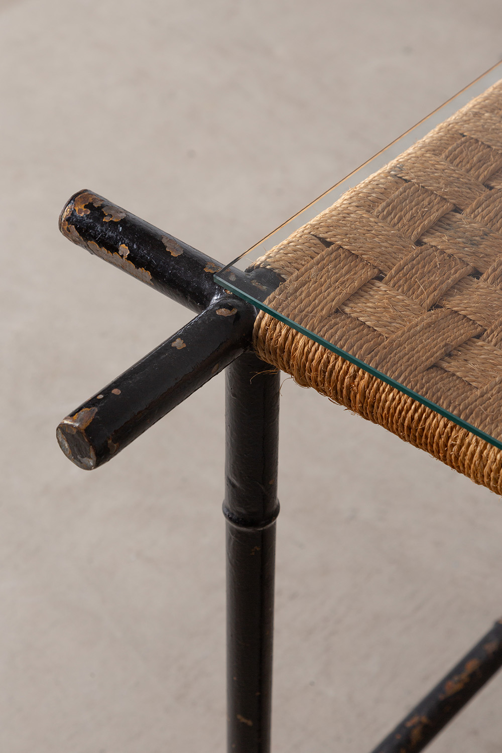 Dining Table in Glass and Rope