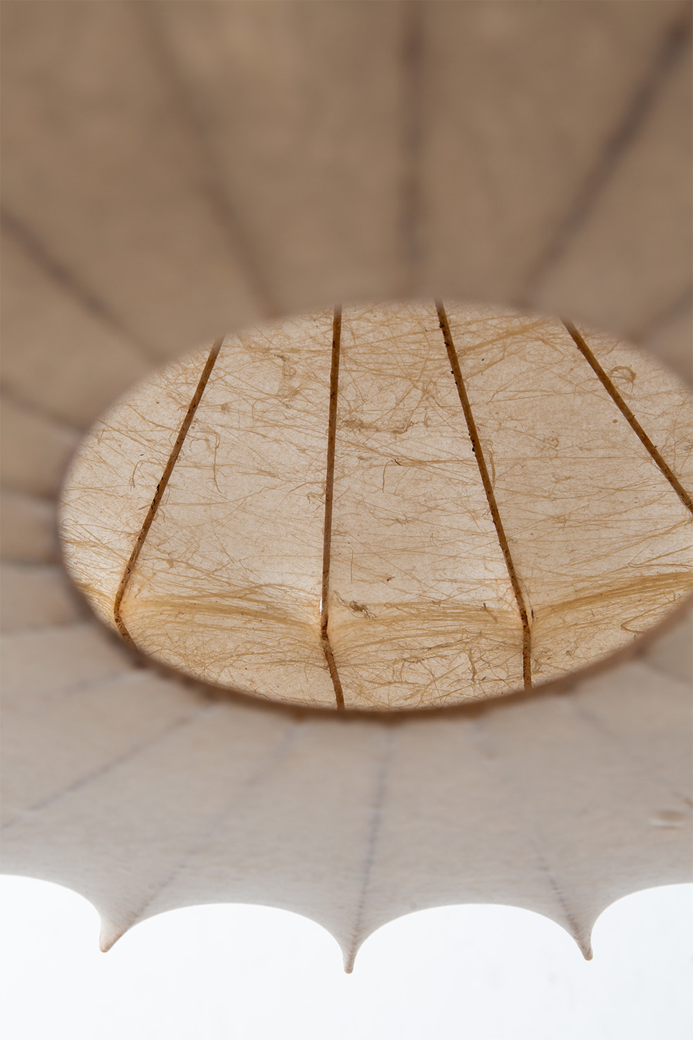 Cocoon Pendant Lamp in Resin