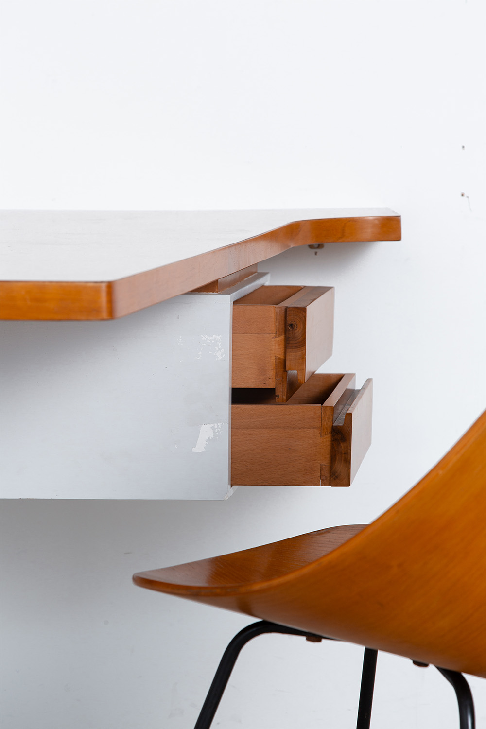 Corner Wall Desk by Vittorio Dassi in Steel and Wood