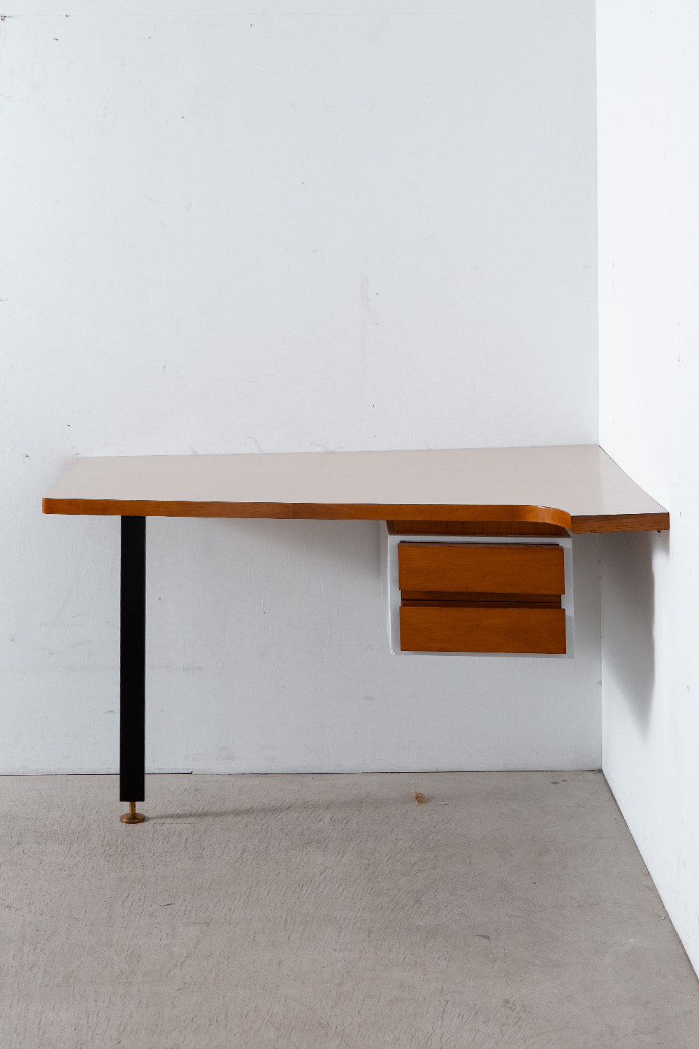 Corner Wall Desk by Vittorio Dassi in Steel and Wood