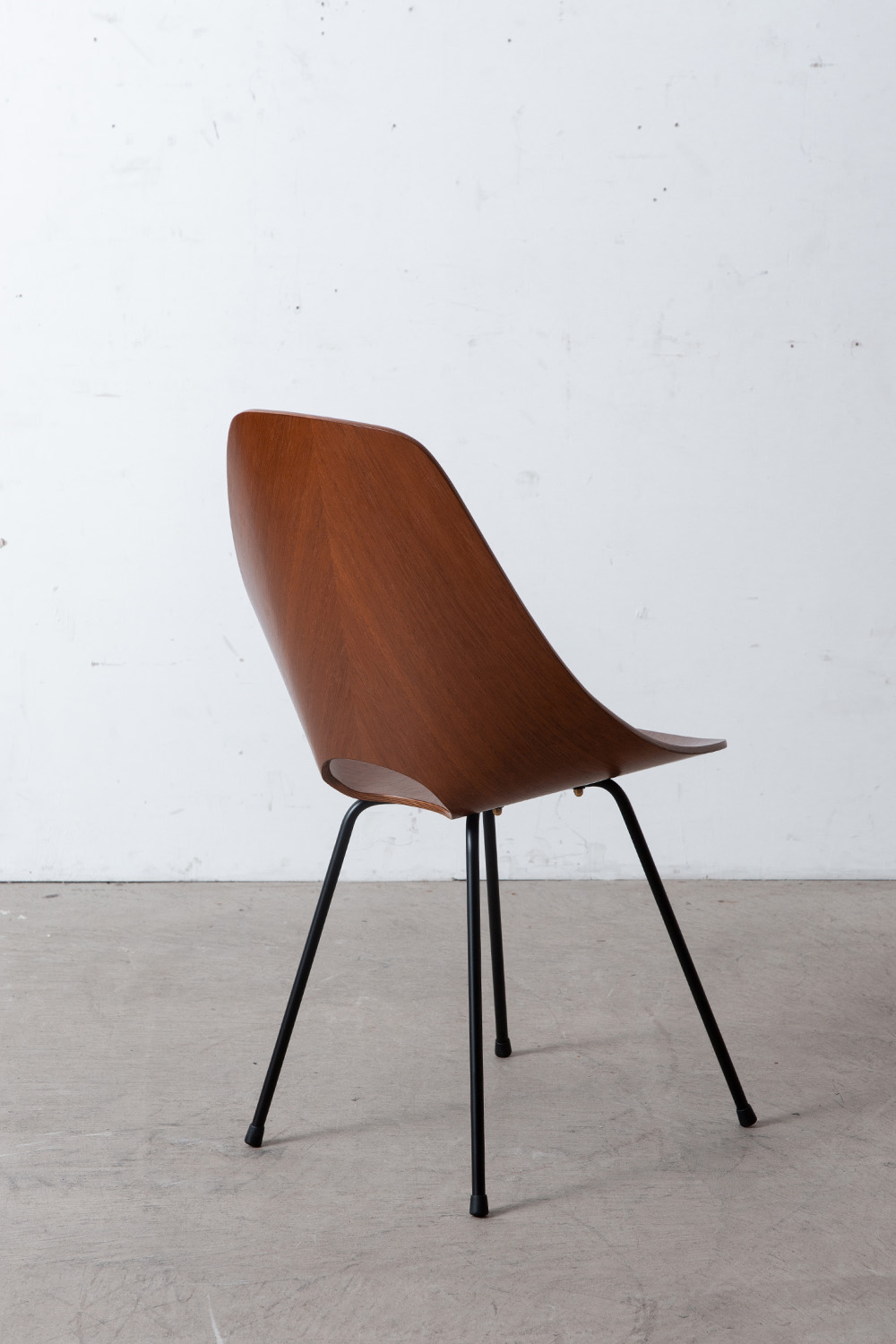 ‘Medea’ Chair by Vittorio Nobili for Medea in Mahogany and Steel