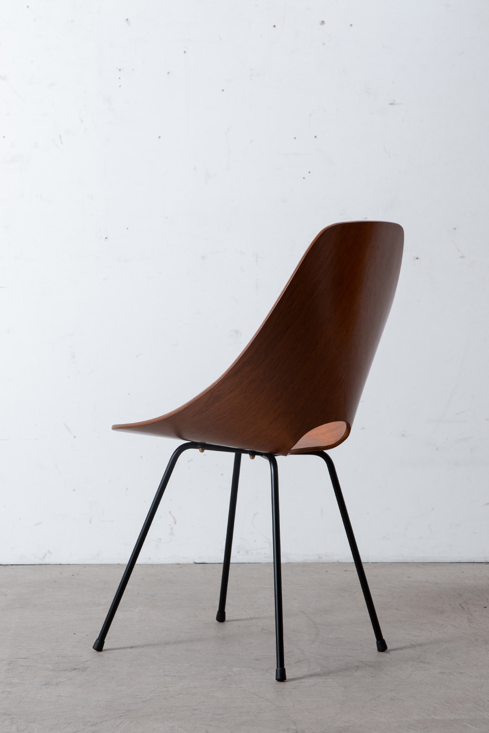 ‘Medea’ Chair by Vittorio Nobili for Medea in Mahogany and Steel