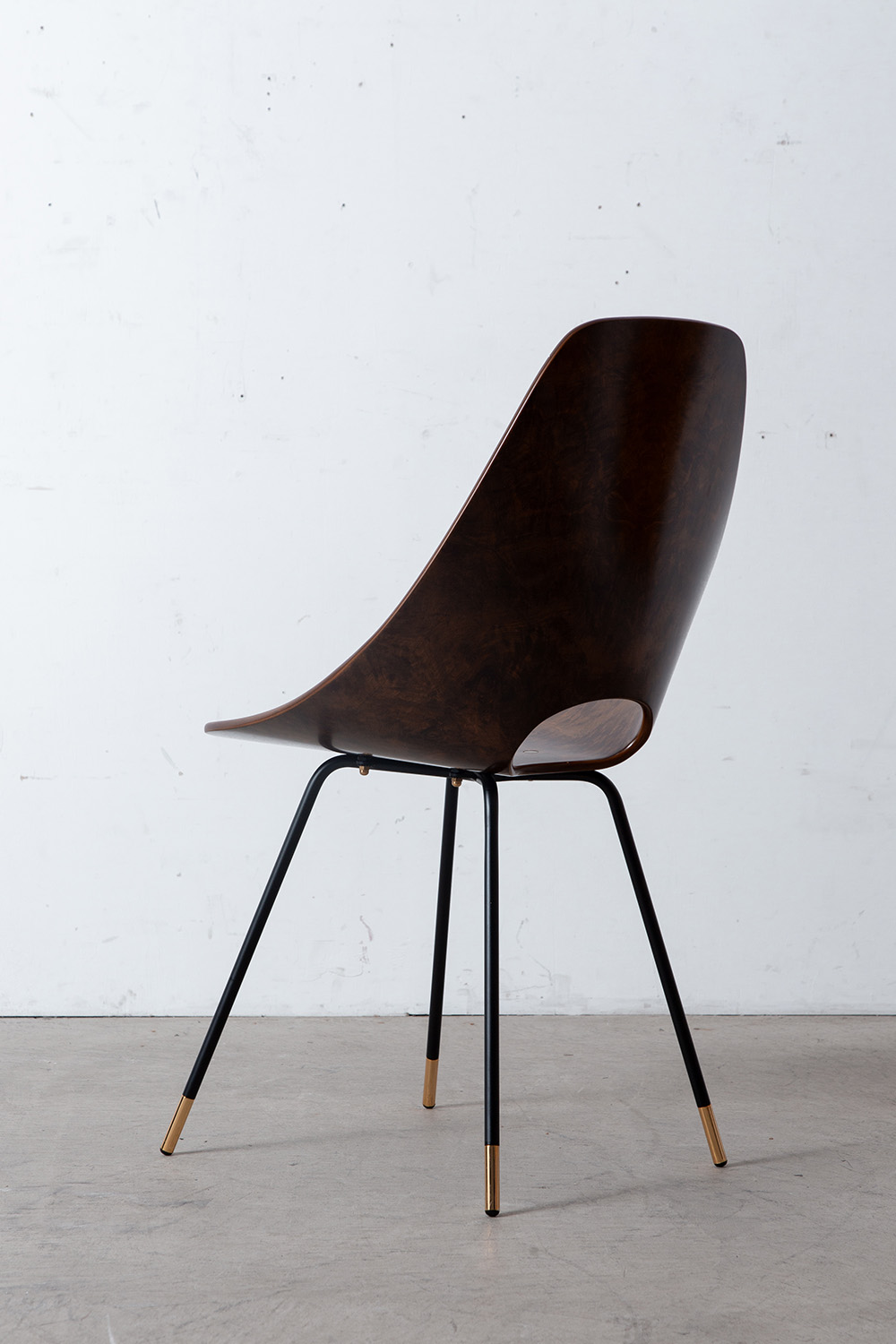 ‘Medea’ Chair by Vittorio Nobili for Medea in Briar Walnut , Steel and Gold Metal