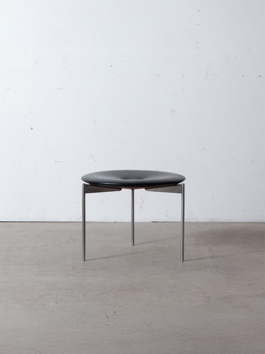 Stool by Uno & Östen Kristiansson for Luxus in Black