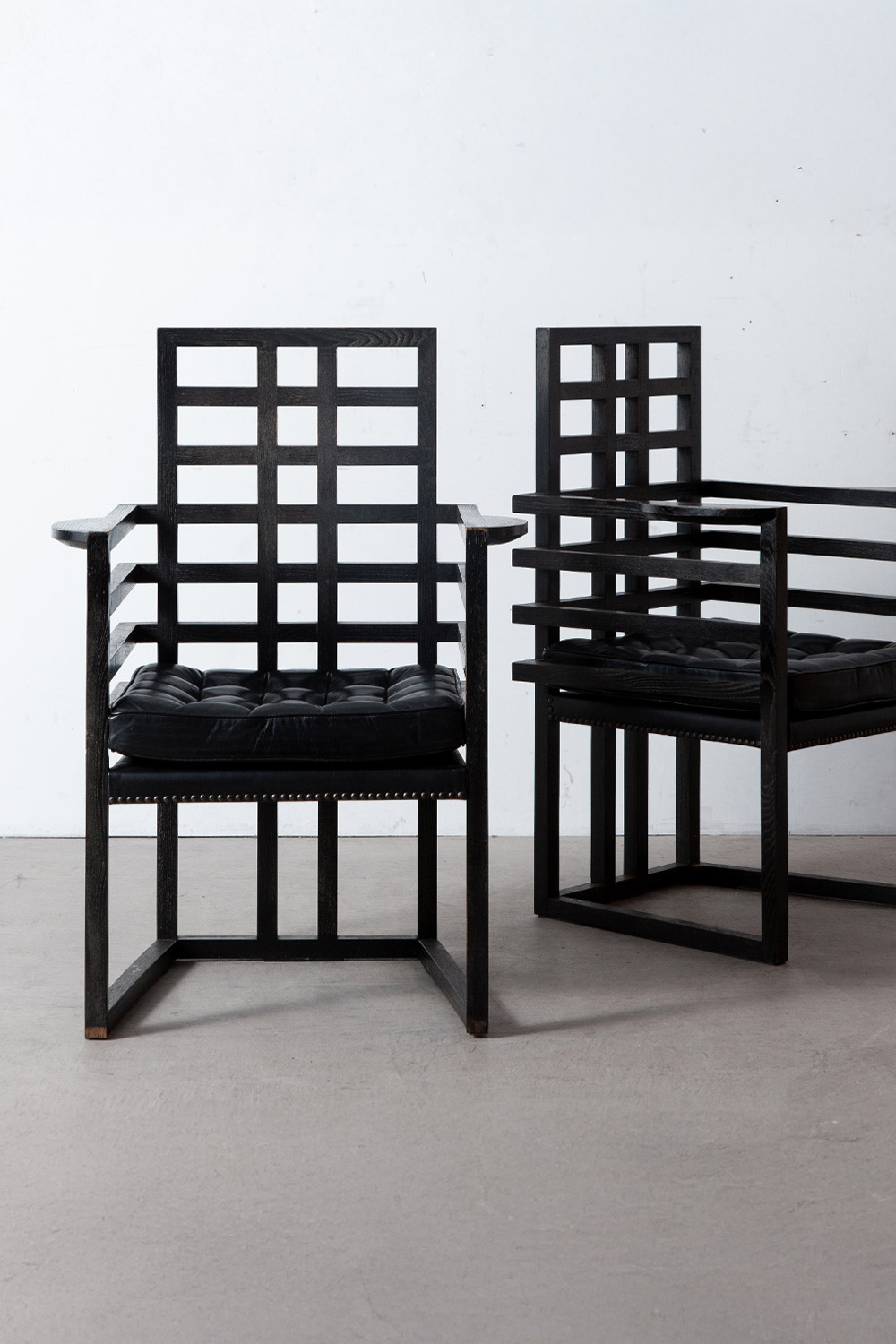 ‘Armlöffel’ Armchair by Josef Hoffmann for Wittmann in Leather and Wood