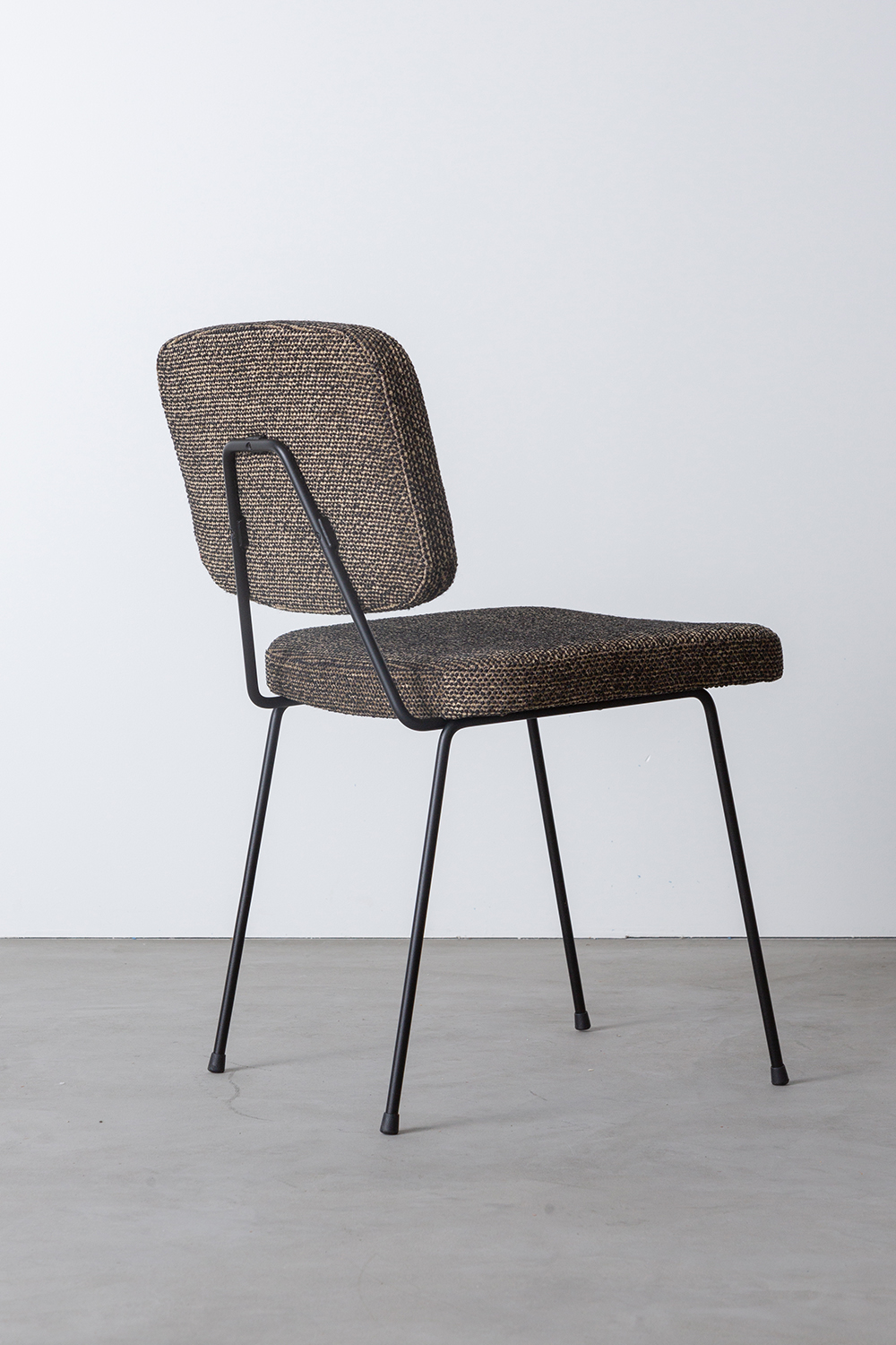 Moulin Chair,Pierre Paulin,ムーランチェア,ピエール・ポラン,清澄白河,topso,stoop,Antique,Vintage,Interior Design,France,Netherlands,アンティーク,ビンテージ,ヴィンテージ,家具,雑貨,インテリア,店舗什器,設計,インテリアデザイン,内装,什器,店舗設計,ギャラリー,デザイナーズ家具,ショールーム