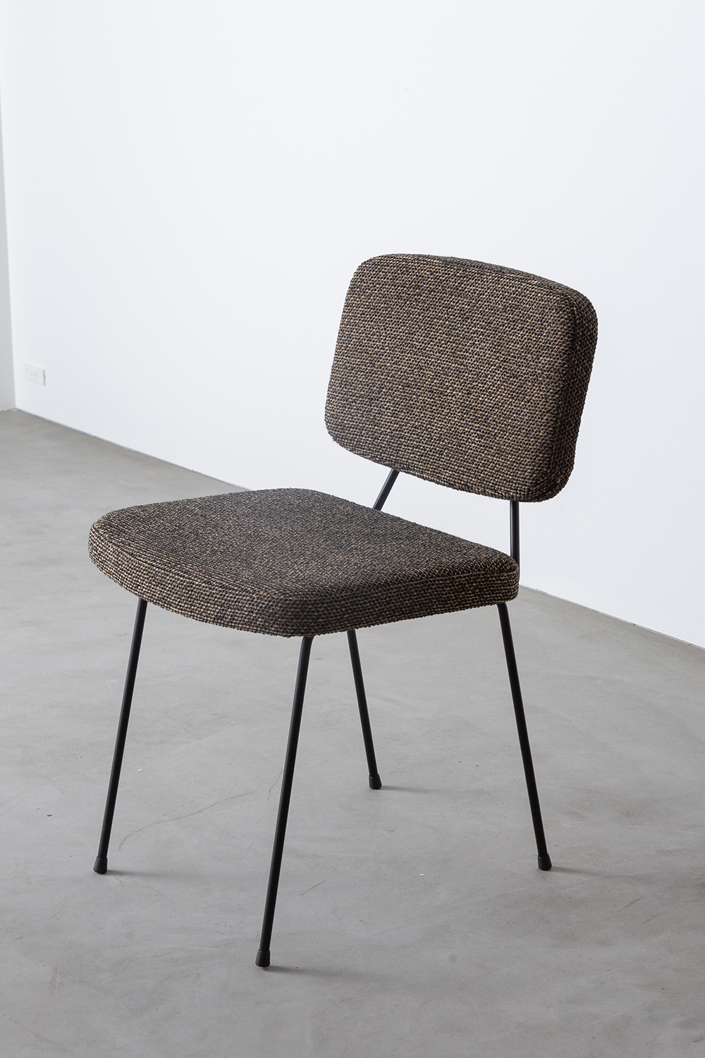 Moulin Chair,Pierre Paulin,ムーランチェア,ピエール・ポラン,清澄白河,topso,stoop,Antique,Vintage,Interior Design,France,Netherlands,アンティーク,ビンテージ,ヴィンテージ,家具,雑貨,インテリア,店舗什器,設計,インテリアデザイン,内装,什器,店舗設計,ギャラリー,デザイナーズ家具,ショールーム