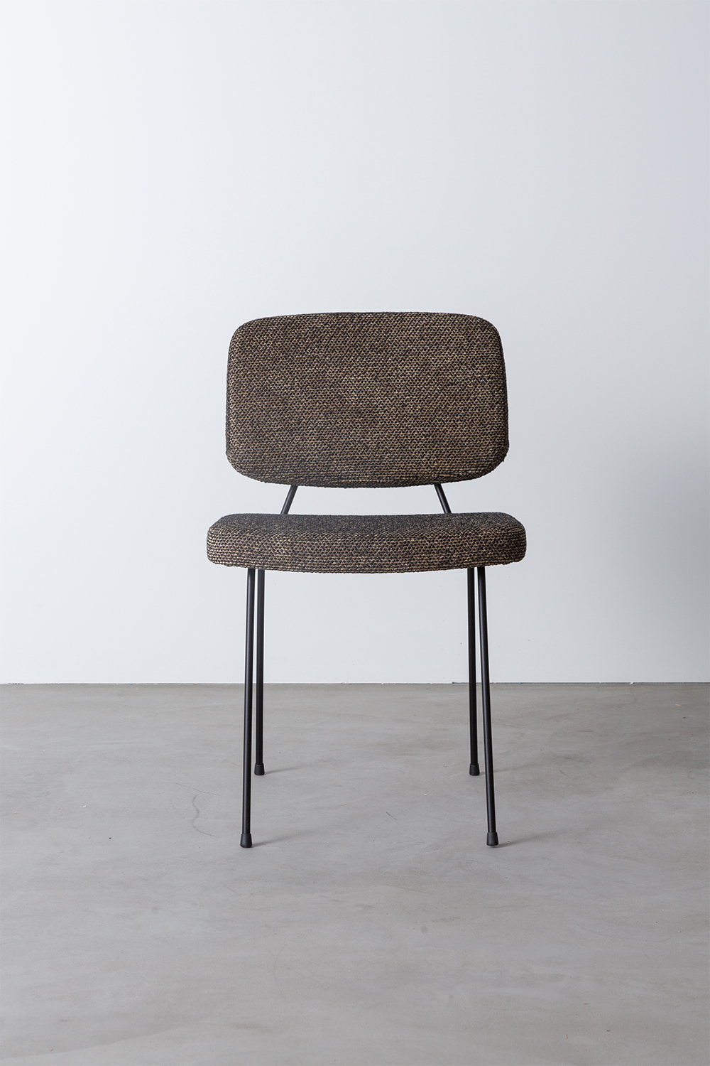 Moulin Chair,Pierre Paulin,ムーランチェア,ピエール・ポラン,清澄白河,topso,stoop,Antique,Vintage,Interior Design,France,Netherlands,アンティーク,ビンテージ,ヴィンテージ,家具,雑貨,インテリア,店舗什器,設計,インテリアデザイン,内装,什器,店舗設計,ギャラリー,デザイナーズ家具,ショールーム