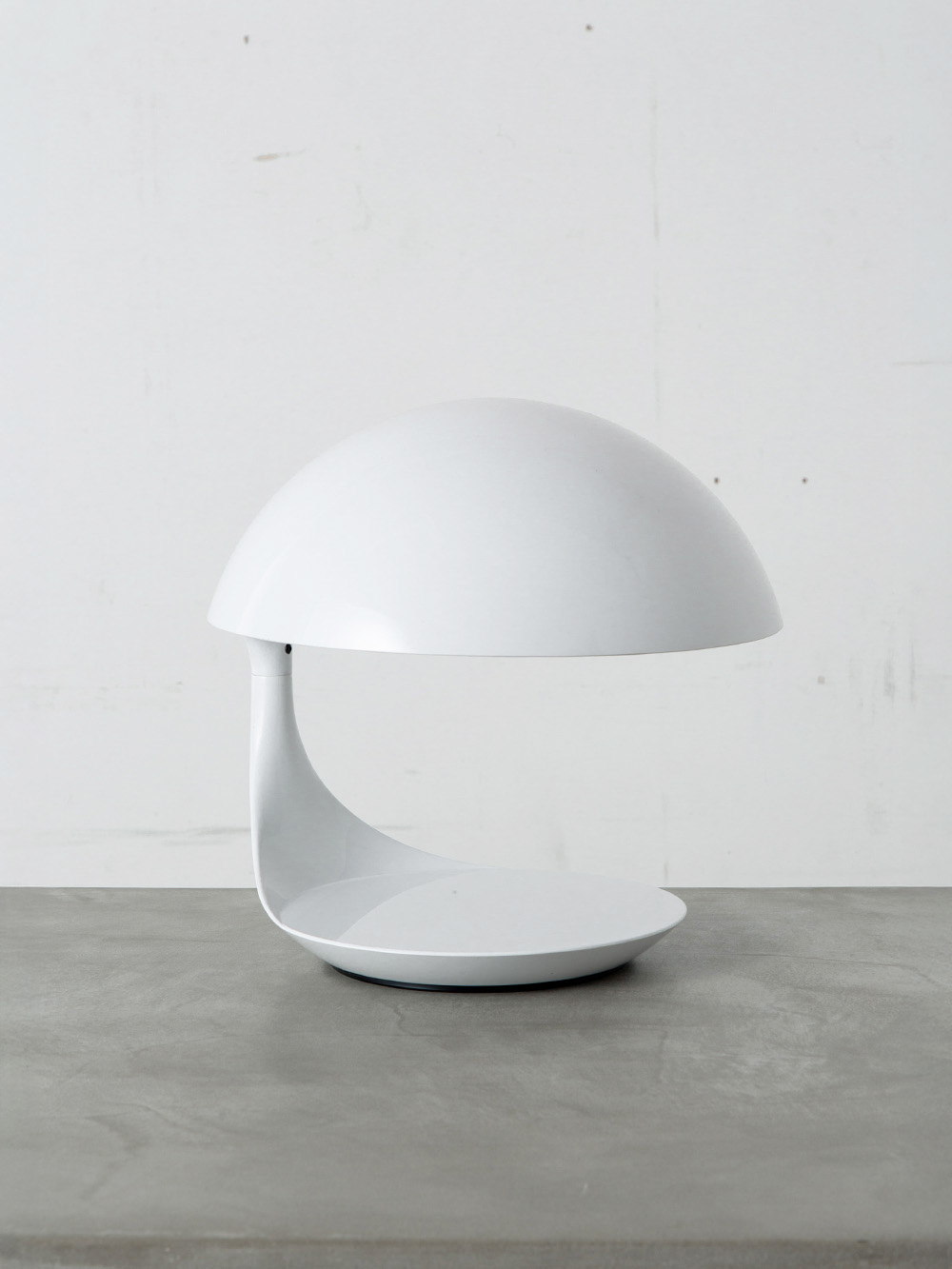 COBRA Table Lamp by Elio Martinelli for Martinelli Luce in White