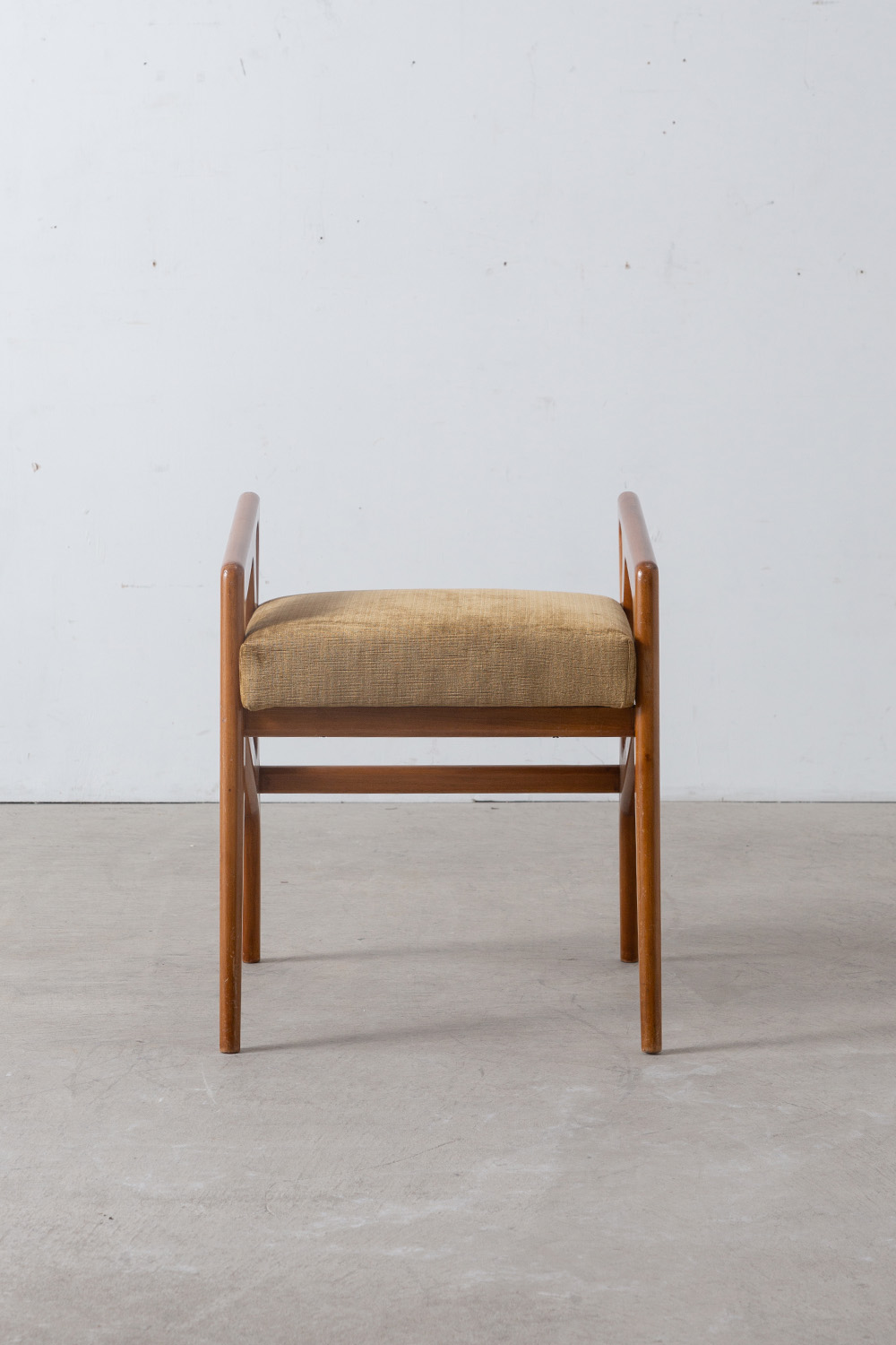 ‘Model 687’ Stool by Gio Ponti in Walnut and Fabricbric