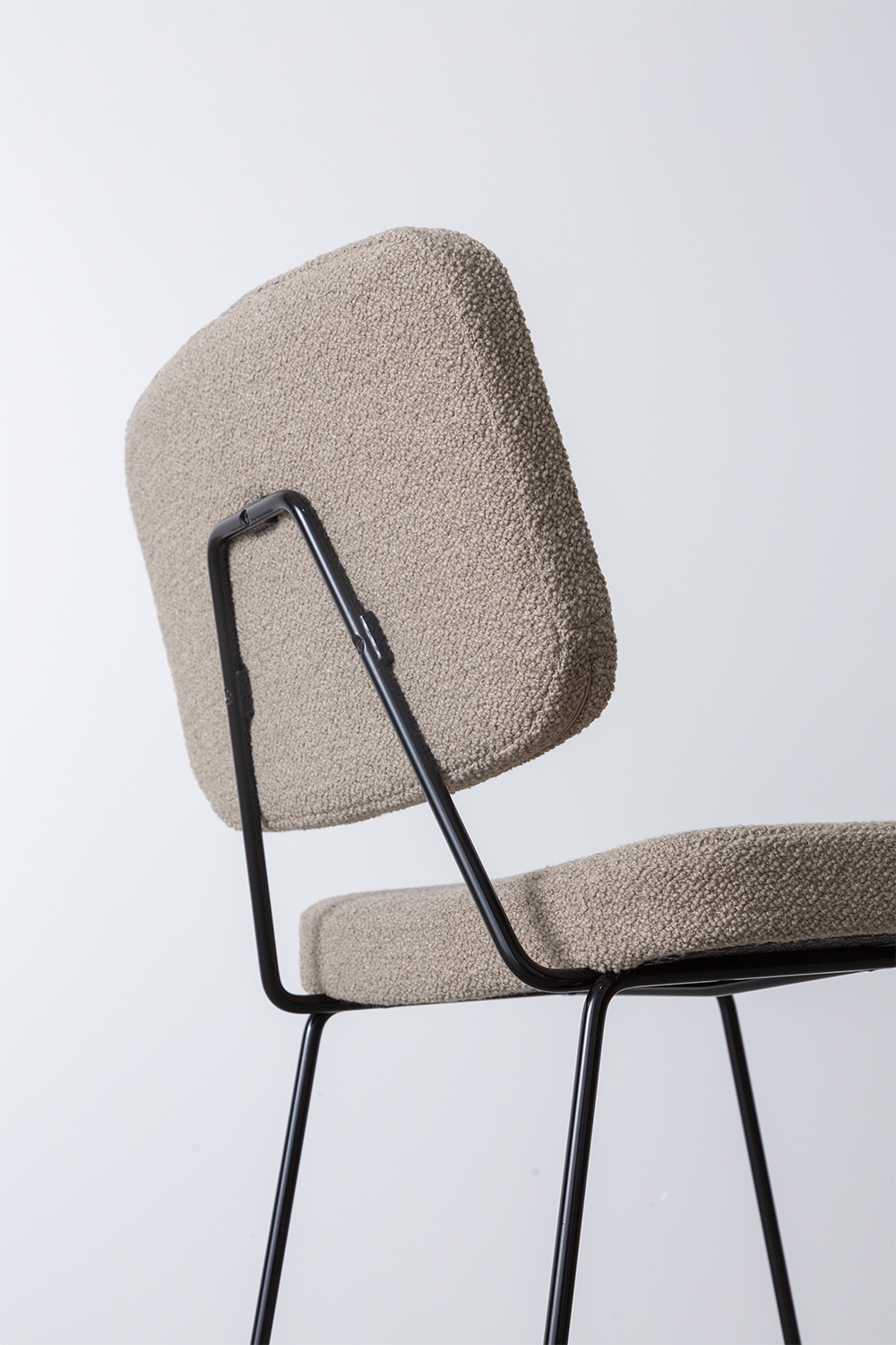 Moulin Chair,Pierre Paulin,ムーランチェア,ピエール・ポラン,清澄白河,topso,stoop,Antique,Vintage,Interior Design,France,Netherlands,アンティーク,ビンテージ,ヴィンテージ,家具,雑貨,インテリア,店舗什器,設計,インテリアデザイン,内装,什器,店舗設計,ギャラリー,デザイナーズ家具,ショールーム