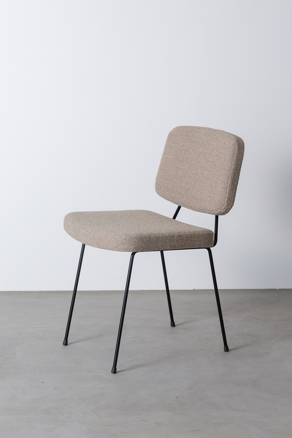 Moulin Chair,Pierre Paulin,ムーランチェア,ピエール・ポラン,清澄白河,topso,stoop,Antique,Vintage,Interior Design,France,Netherlands,アンティーク,ビンテージ,ヴィンテージ,家具,雑貨,インテリア,店舗什器,設計,インテリアデザイン,内装,什器,店舗設計,ギャラリー,デザイナーズ家具,ショールーム