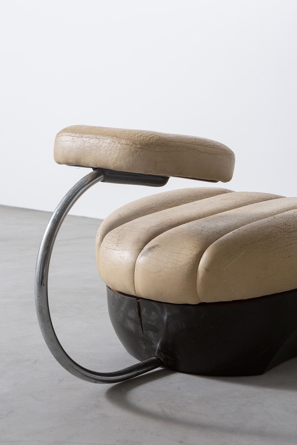 ‘Primate’ Kneeling Stool by Achille Castiglioni for Zanotta in Leather , Plastic and Steel