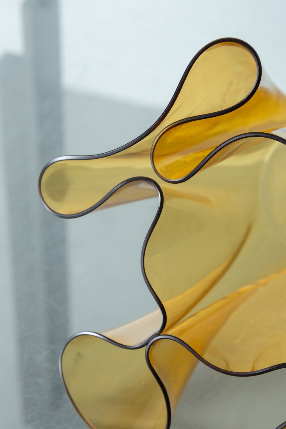 ‘Cartoccio’ Flower Vase by Pietro Chiesa for FontanaArte in Glass