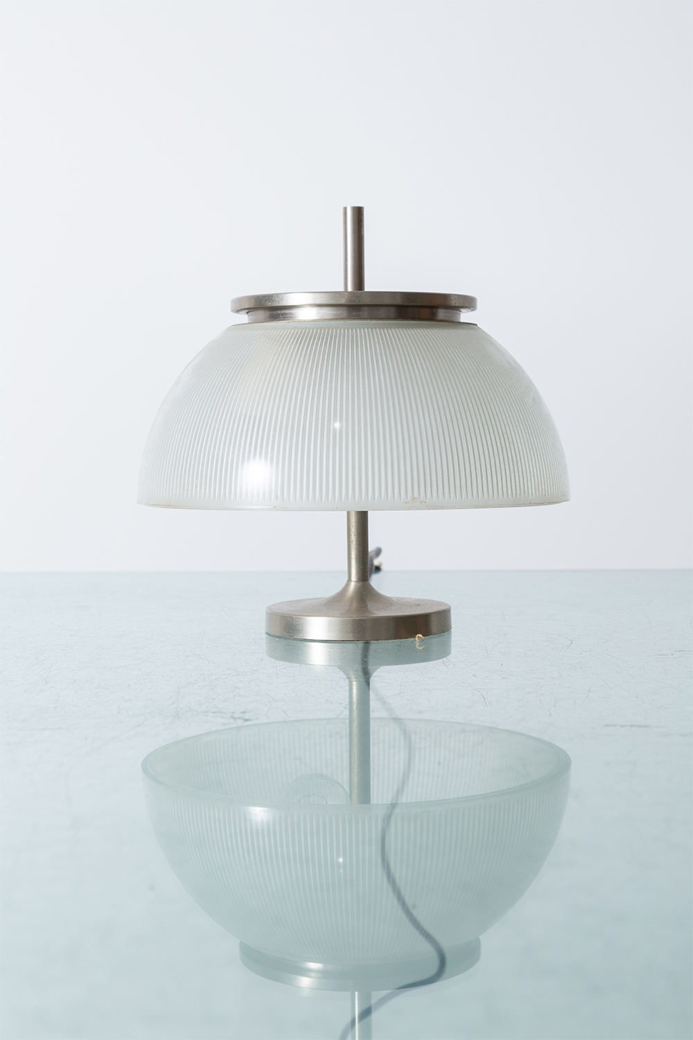 Alfetta desk lamp by Sergio Mazza for Artemide in Glass and  Nickel brass