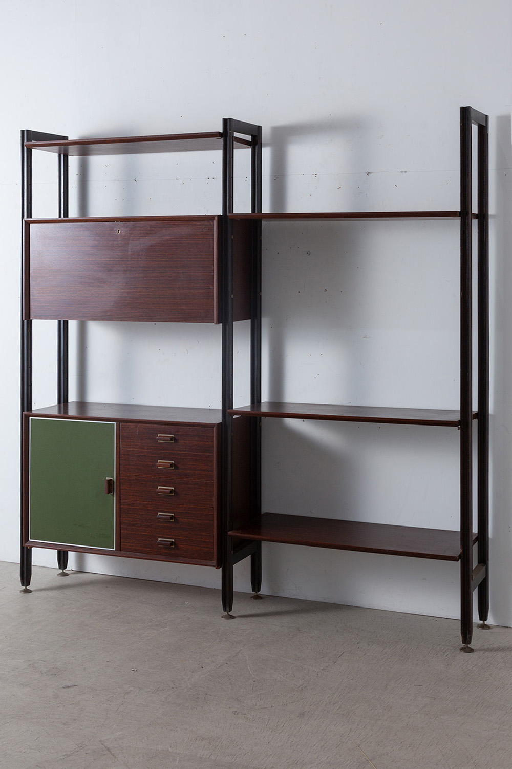 La Permanente Mobili Cantu,Cantu,アンティークショップ,Antique,Vintage,Interior Design,アンティーク,ビンテージ,ヴィンテージ,家具,雑貨,インテリア,店舗什器,設計,内装,什器,店舗設計,ギャラリー,Italian Moder,イタリアン モダン,イタリアミッドセンチュリー,シェルフ