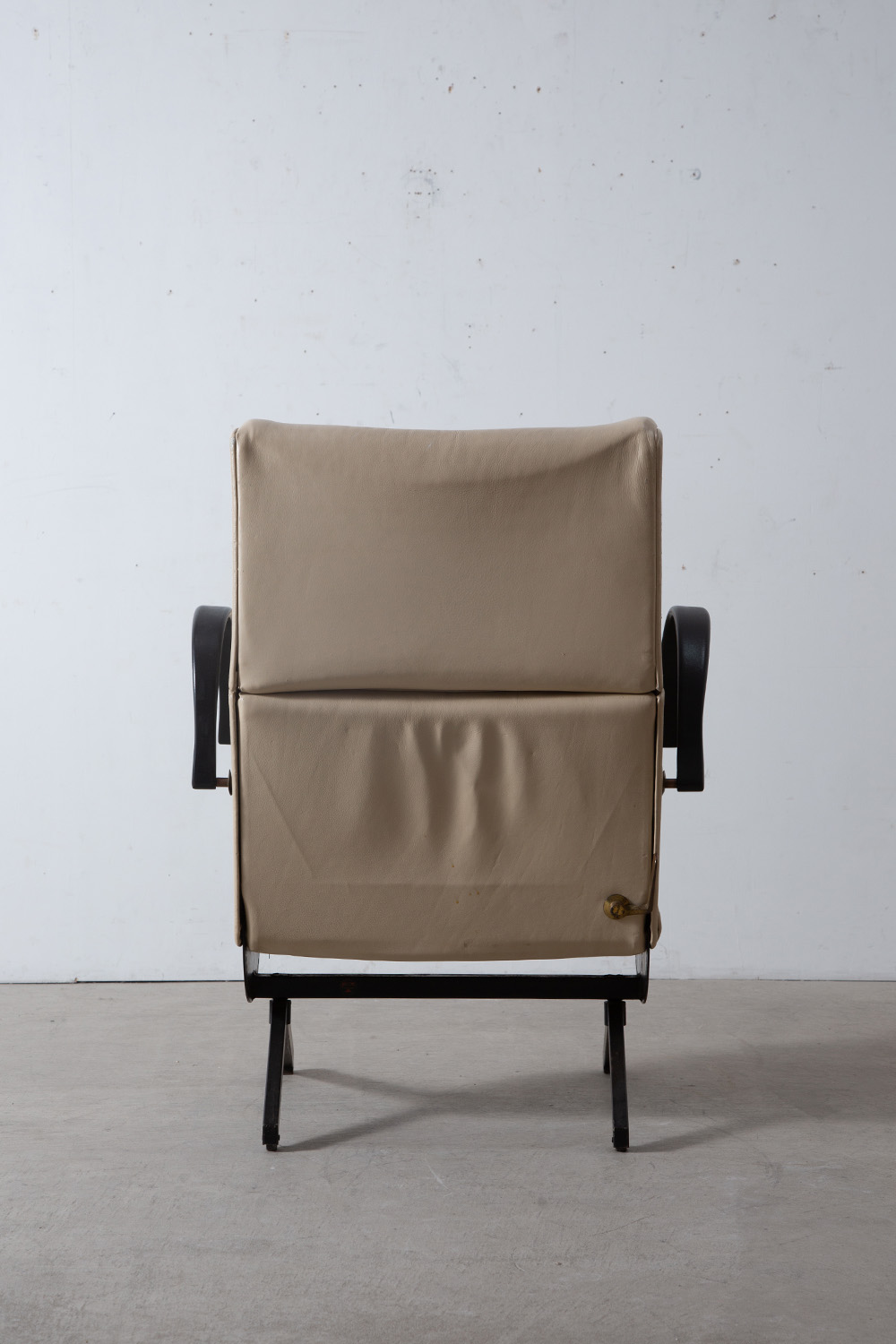 ‘P40’ Lounge Chair by Osvaldo Borsani for Tecno in Leather and Steel