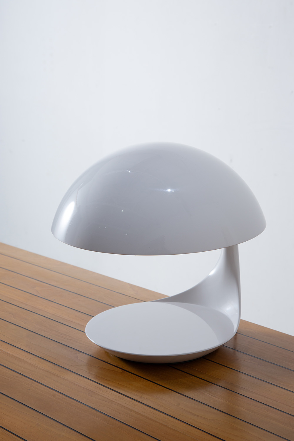 COBRA Table Lamp by Elio Martinelli for Martinelli Luce in White