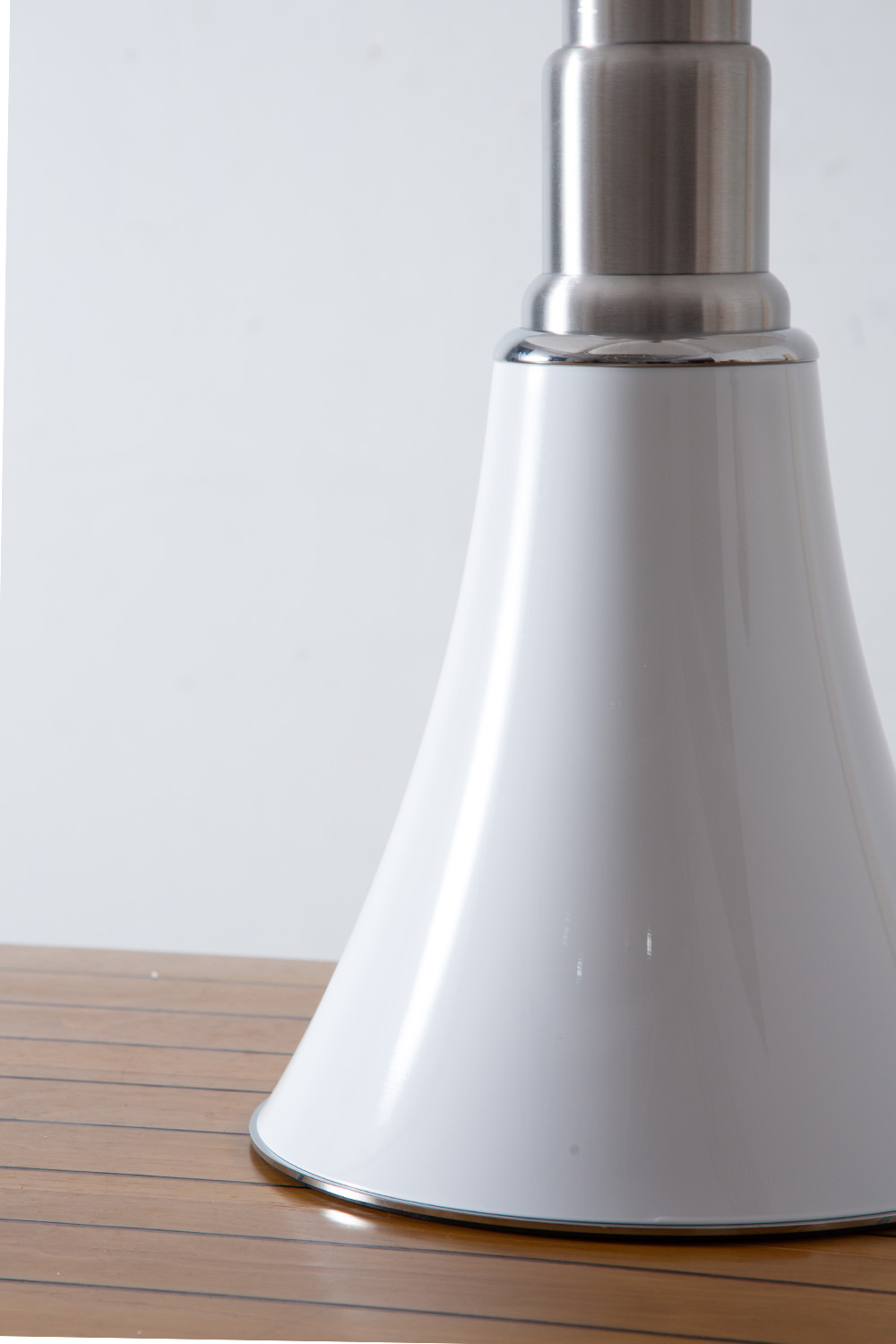 PIPISTRELLO Table Lamp by Gae Aulenti for Martinelli Luce in White