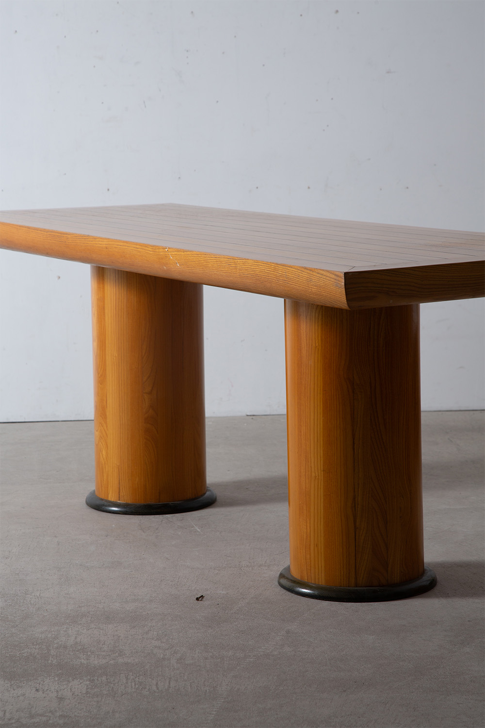 Dining Table in Wood and Black