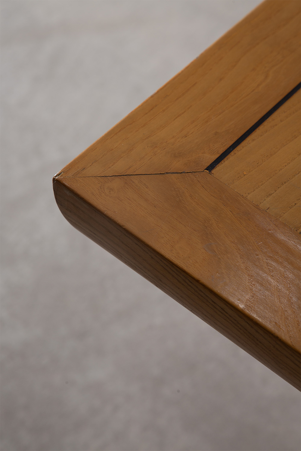 Dining Table in Wood and Black