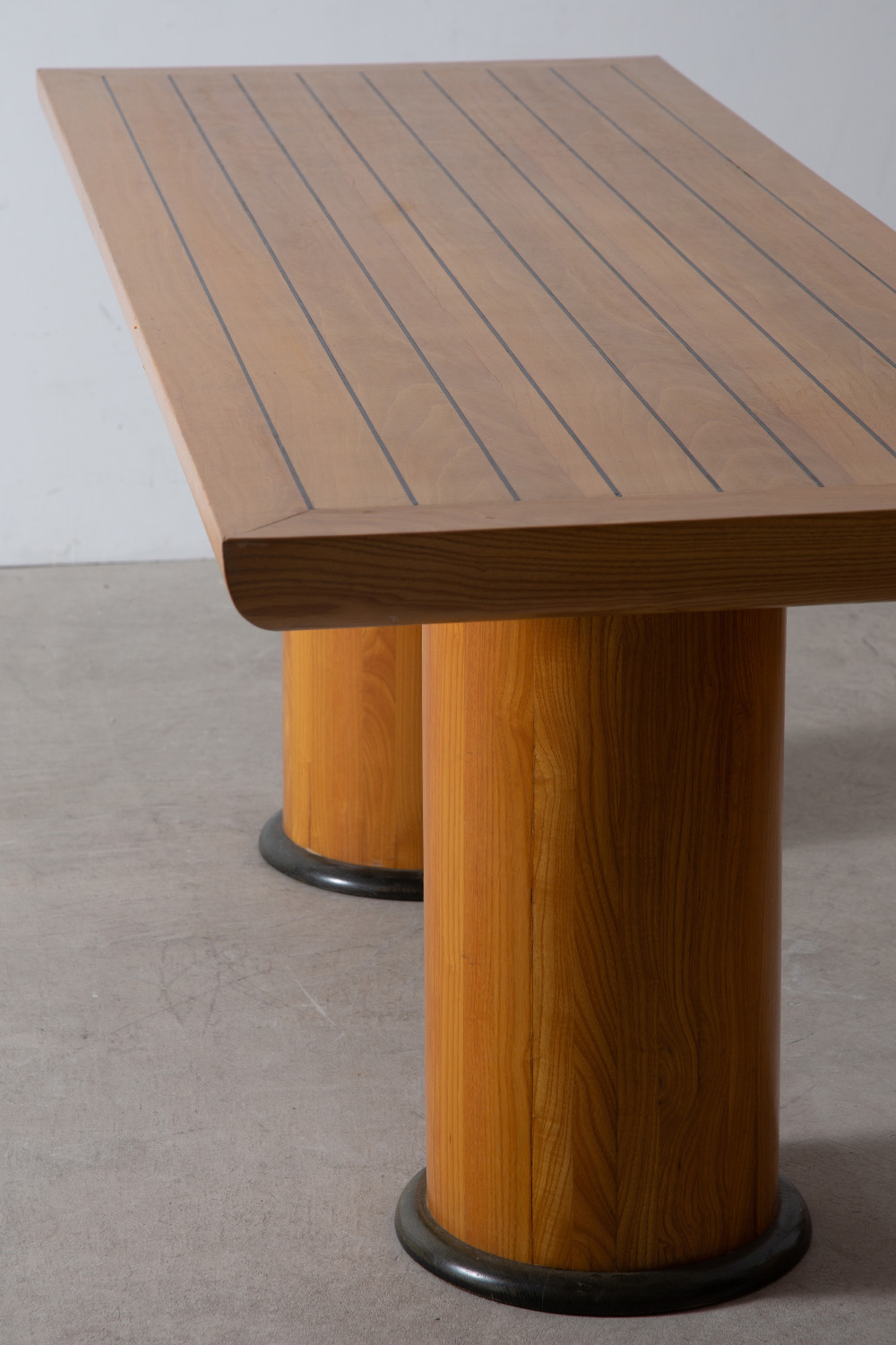 Dining Table in Wood and Black