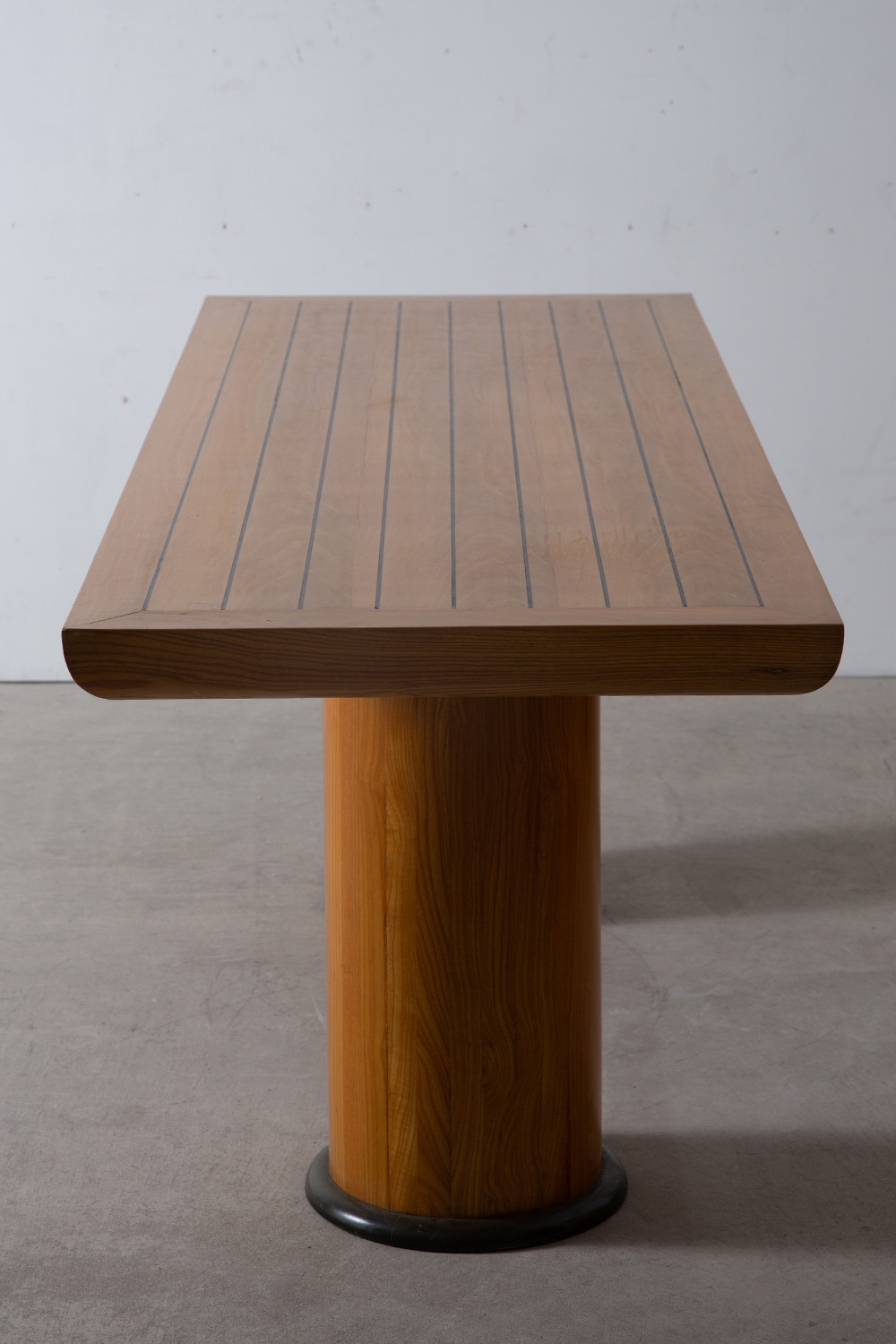 Dining Table in Wood and Black