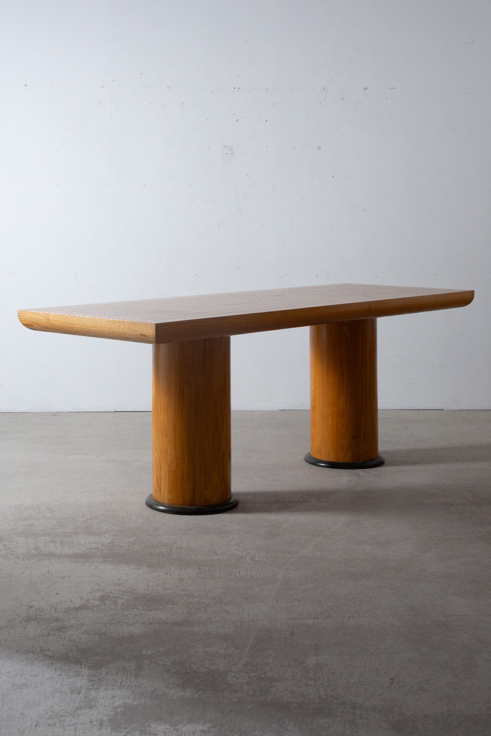 Dining Table in Wood and Black