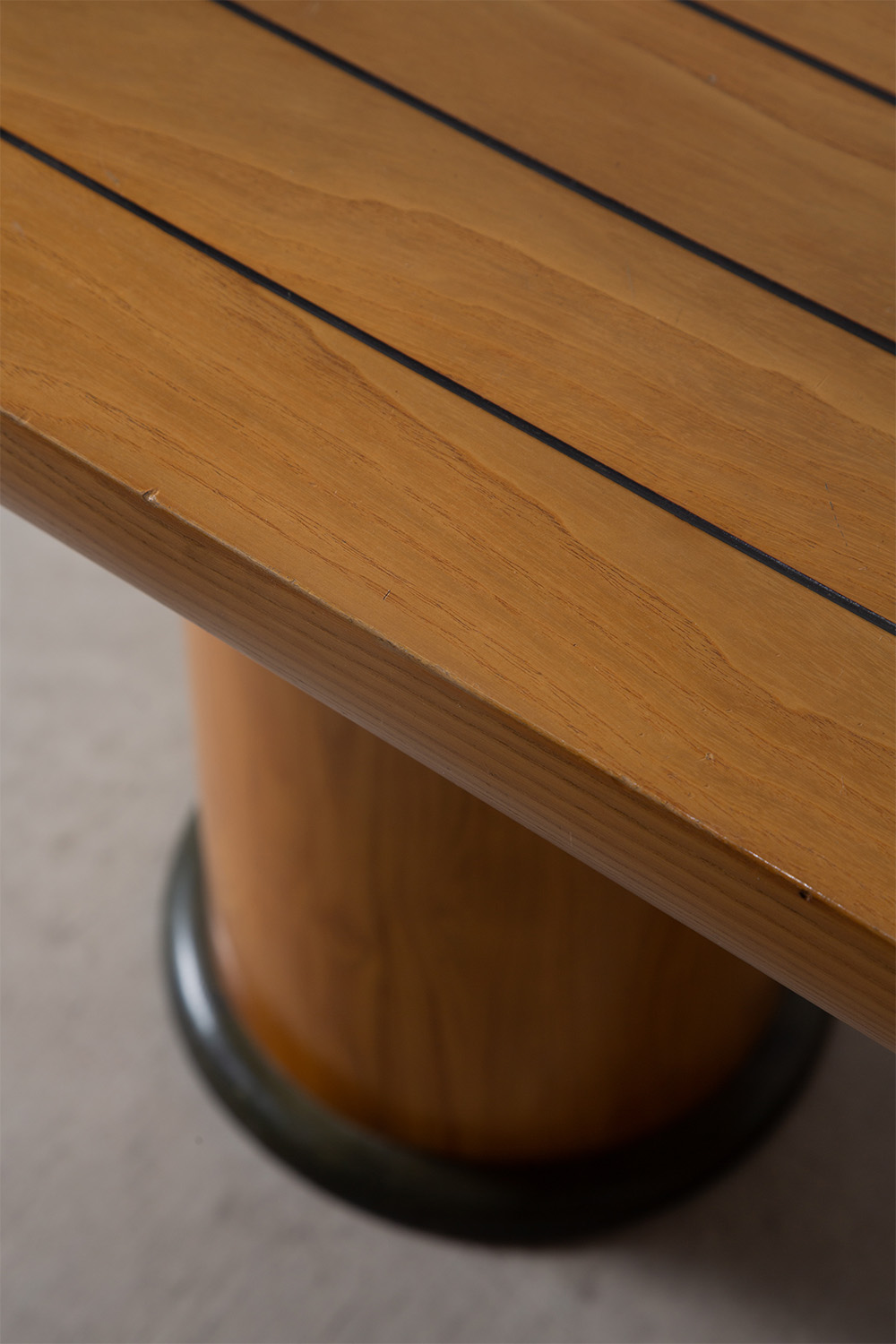 Dining Table in Wood and Black