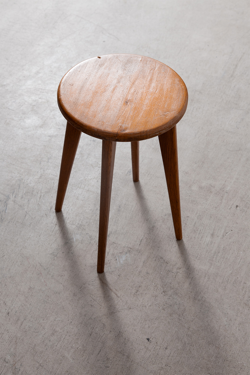 Stool in Wood