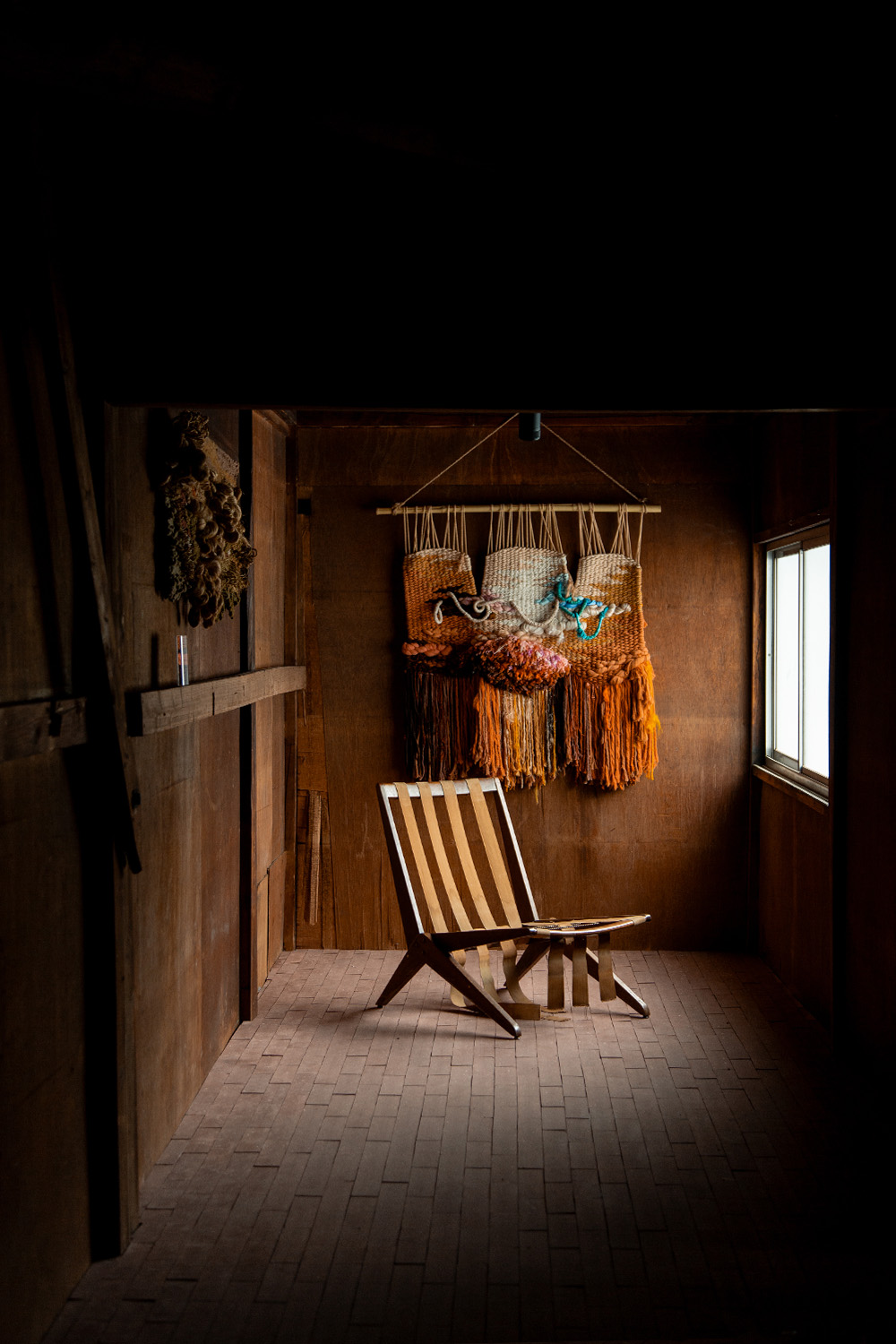 stoop re opening exhibition “Chair”