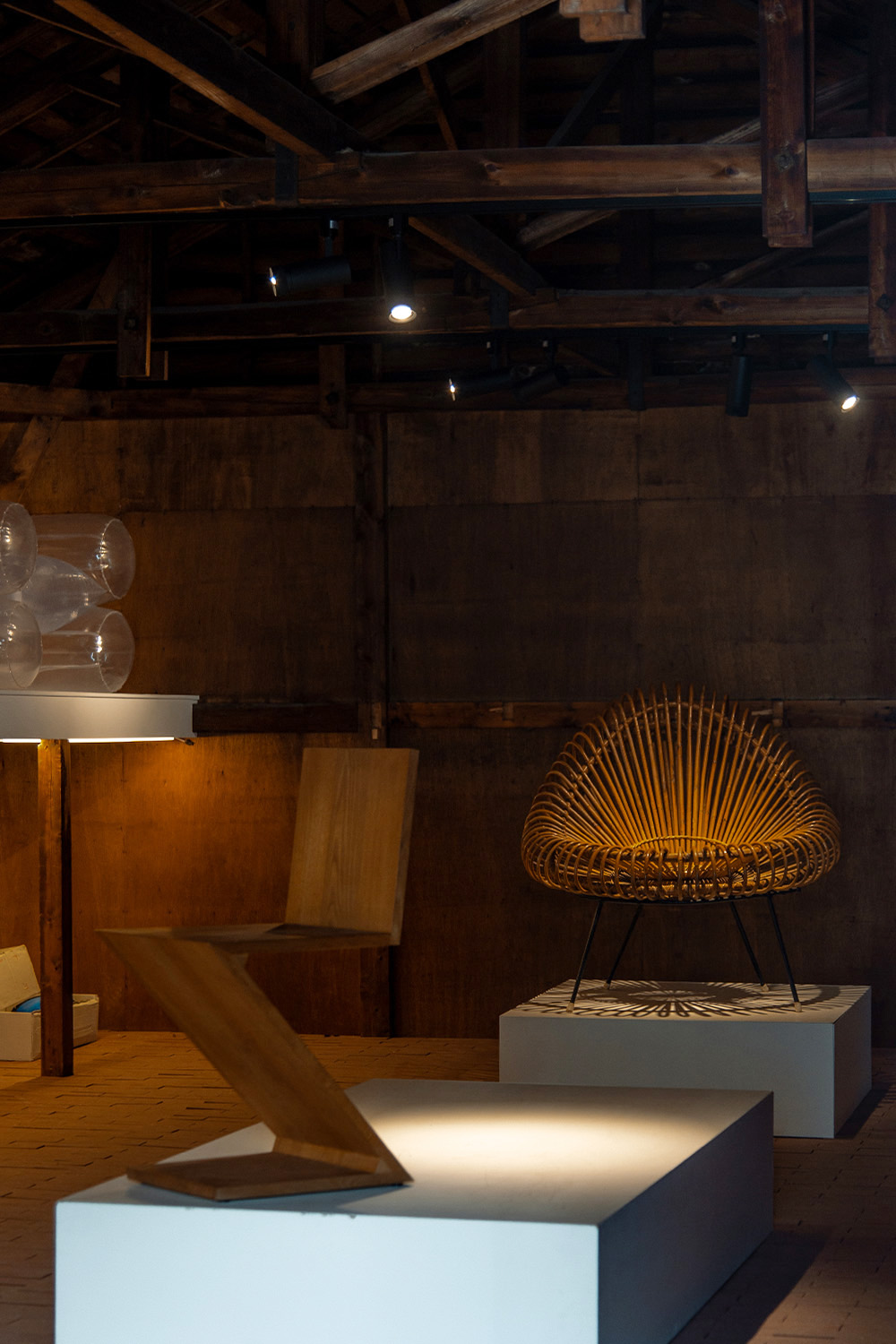 stoop re opening exhibition “Chair”