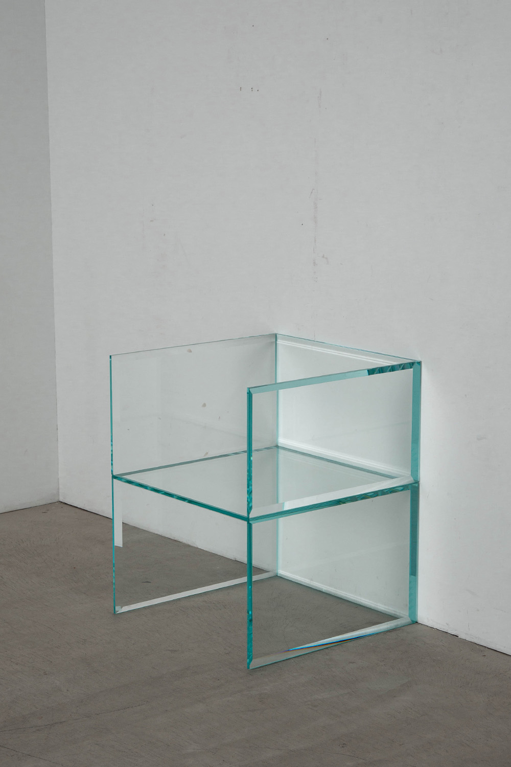 Prism Glass Armchair,Tokujin Yoshioka,吉岡 徳仁,清澄白河,Antique,Vintage,Interior Design,topso,stoop,chair,アンティーク,ビンテージ,ヴィンテージ,家具,雑貨,インテリア,店舗什器,設計,インテリアデザイン,内装,什器,店舗設計,ギャラリー,デザイナーズ家具,ショールーム,椅子,GLAS ITALIA,グラスイタリア
