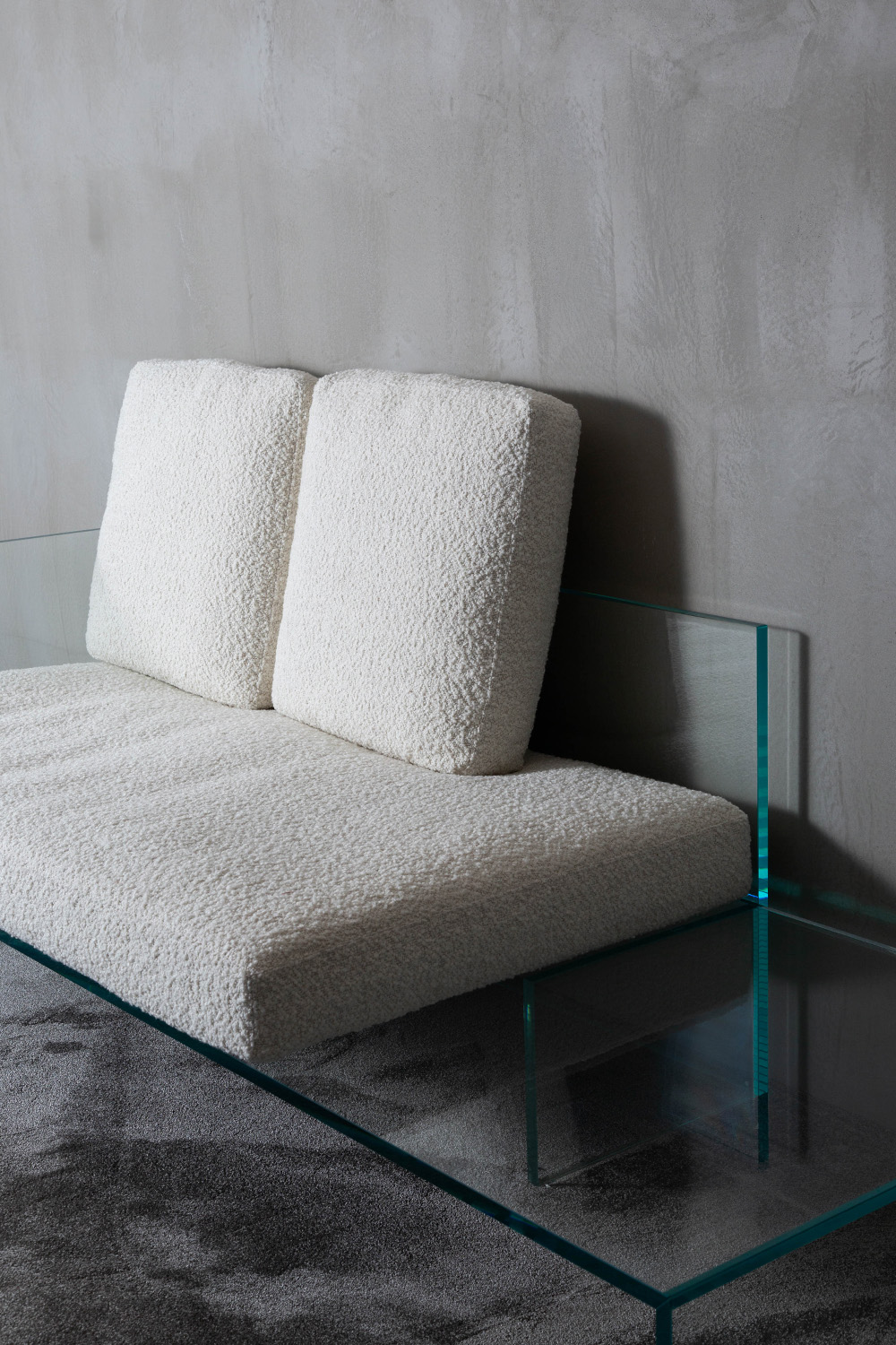 Tête-à-tête Sofa by Piero Lissoni for GLAS ITALIA in Glass and Fabric