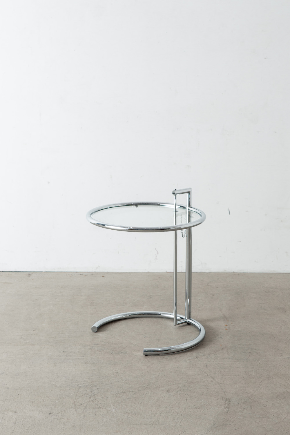 Eileen Gray,アイリーン・グレイ,E1027,Adjustable Table,Table,清澄白河,アンティークショップ,Antique,Vintage,Interior Design,アンティーク,ヴィンテージ,家具,雑貨,インテリア,店舗什器,設計,インテリアデザイン,内装,什器,店舗設計,ギャラリー,Vintage Desk Lamp ,Desk Lamp,France,ヴィンテージデスクランプ,デスクランプ,フランス