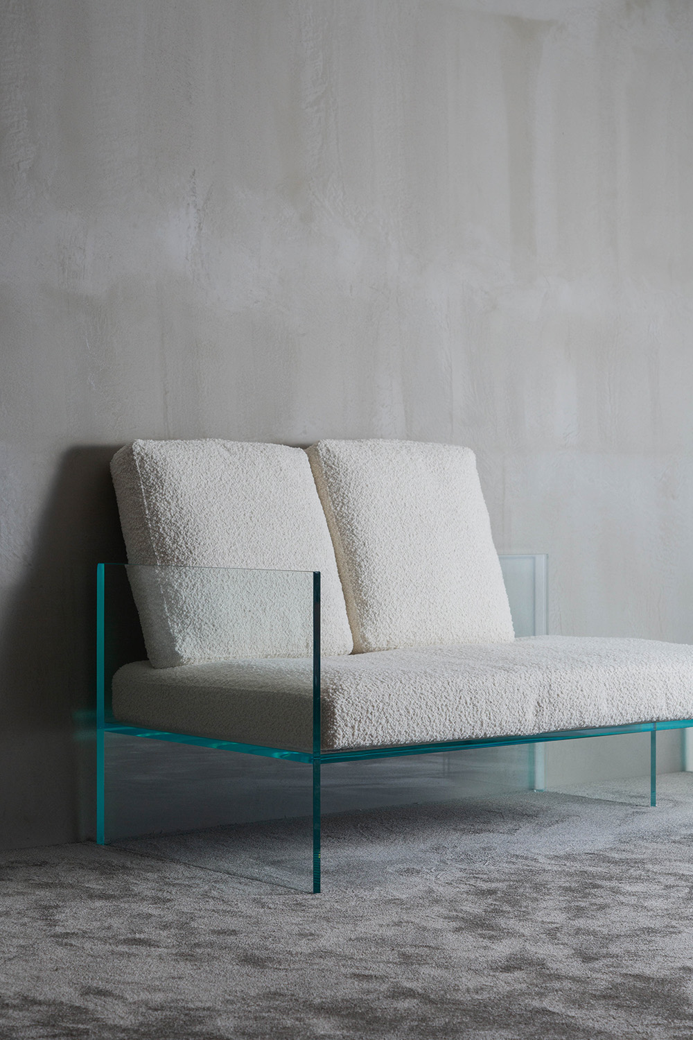 Tête-à-tête Sofa by Piero Lissoni for GLAS ITALIA in Glass and Fabric