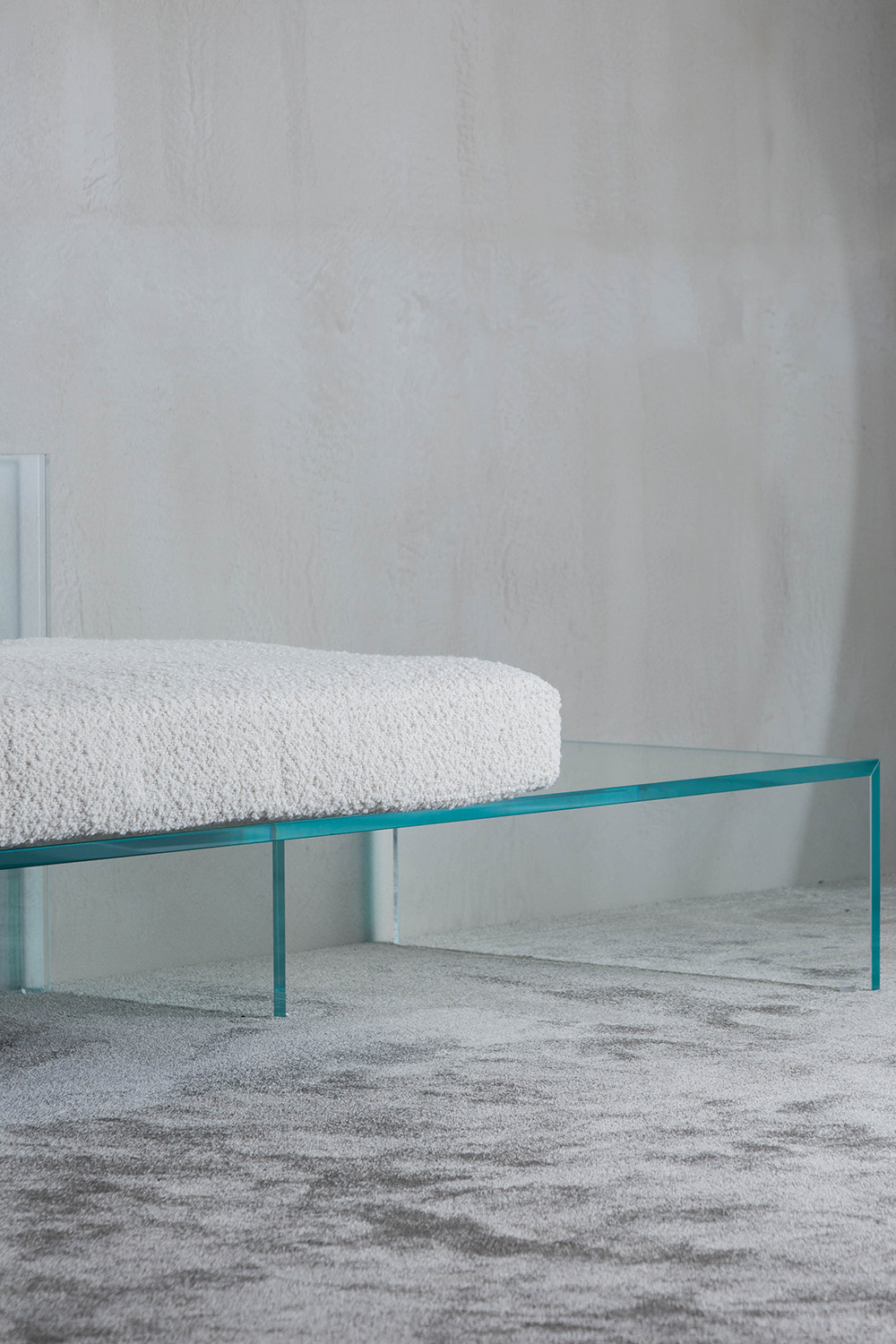 Tête-à-tête Sofa by Piero Lissoni for GLAS ITALIA in Glass and Fabric