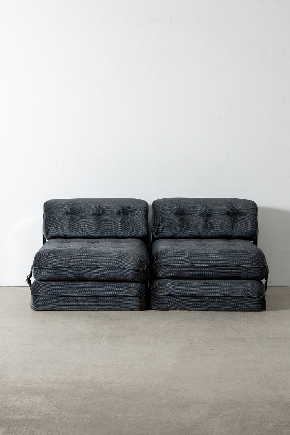Vintage Sofa in Wood , Metal and Velvet