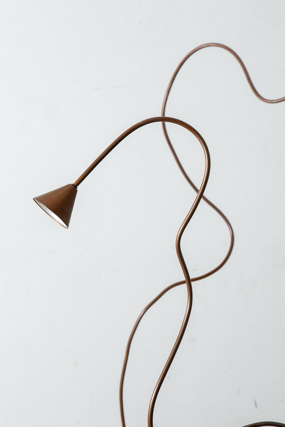 ‘Papiro’ Floor Lamp by Sergio Calatroni for Pallucco