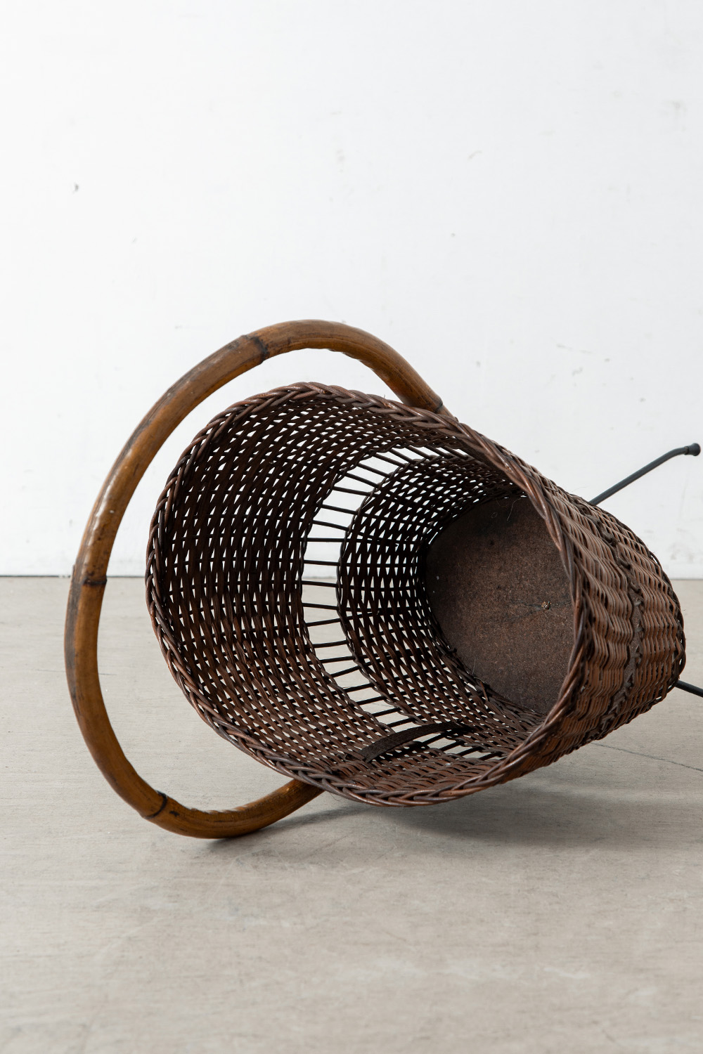 Tripod Basket,STORAGE,Italy,イタリア,stoop,topso,清澄白河,Antique,Vintage,Interior Design,アンティーク,ビンテージ,ヴィンテージ,家具,雑貨,インテリア,店舗什器,設計,インテリアデザイン,内装,什器,店舗設計,ギャラリー,デザイナーズ家具,ショールーム