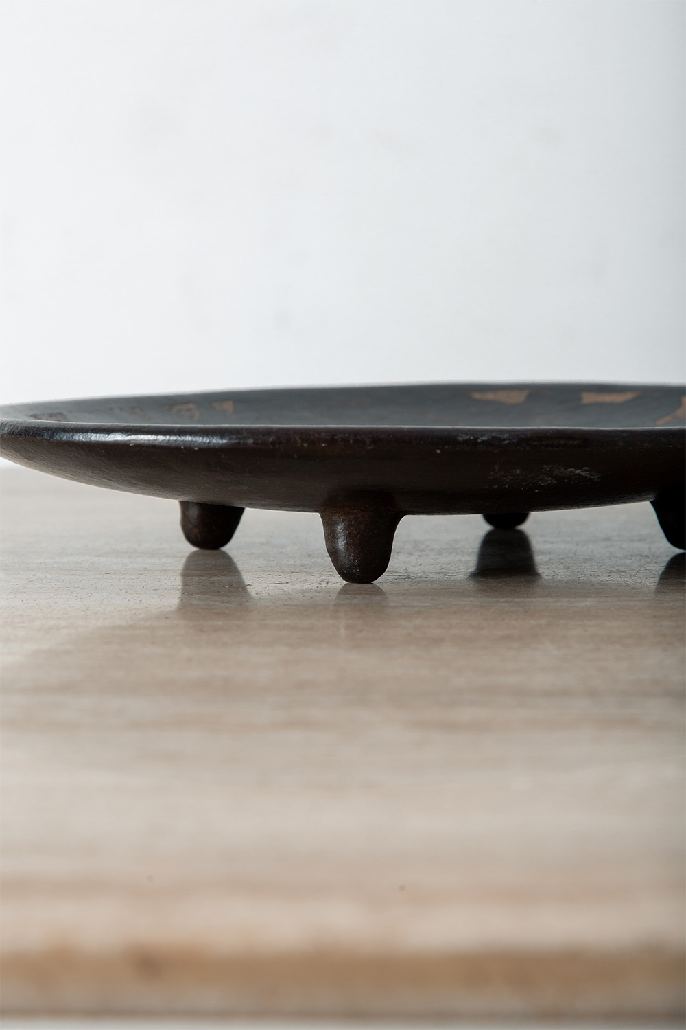 Dish in Ceramic and Black