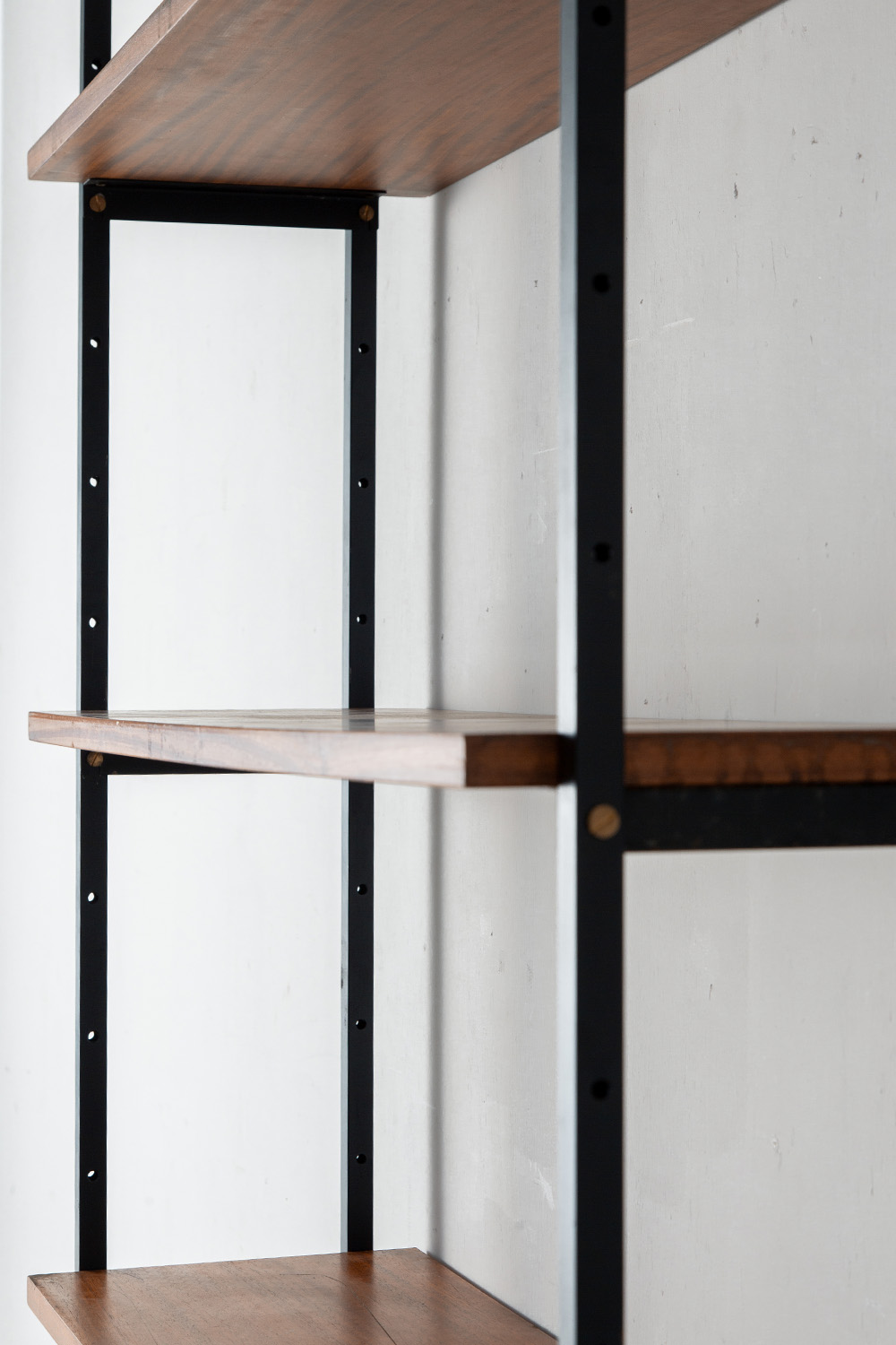 Italian Mid-Century Shelf in Wood and Steel