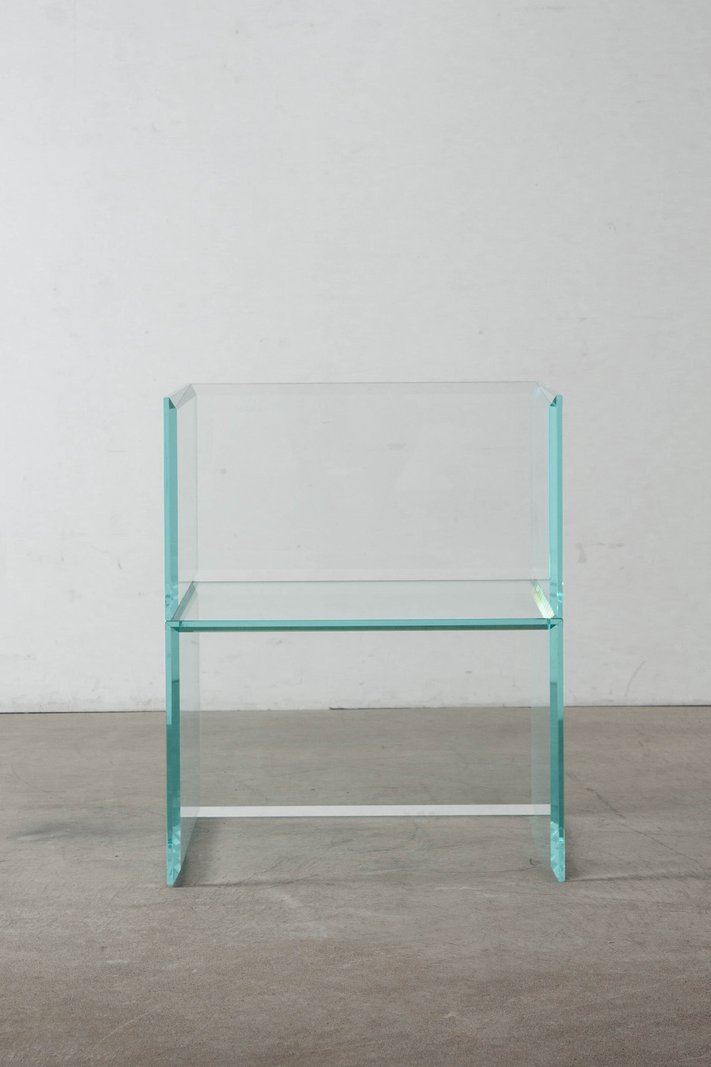 Prism Glass Armchair,Tokujin Yoshioka,吉岡 徳仁,清澄白河,Antique,Vintage,Interior Design,topso,stoop,chair,アンティーク,ビンテージ,ヴィンテージ,家具,雑貨,インテリア,店舗什器,設計,インテリアデザイン,内装,什器,店舗設計,ギャラリー,デザイナーズ家具,ショールーム,椅子,GLAS ITALIA,グラスイタリア
